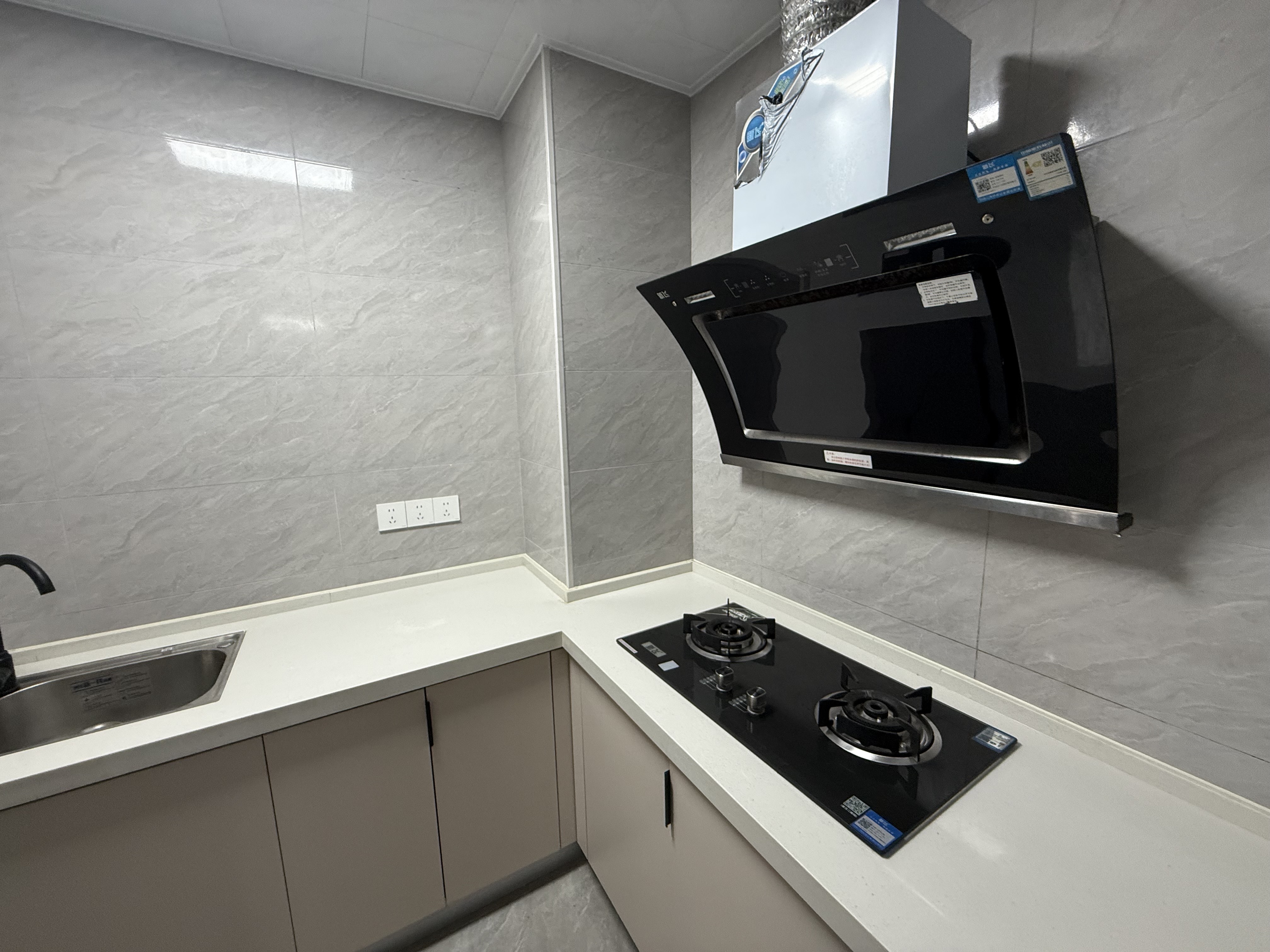 莲馨苑  2室1厅1卫    2150.0元/月户型图