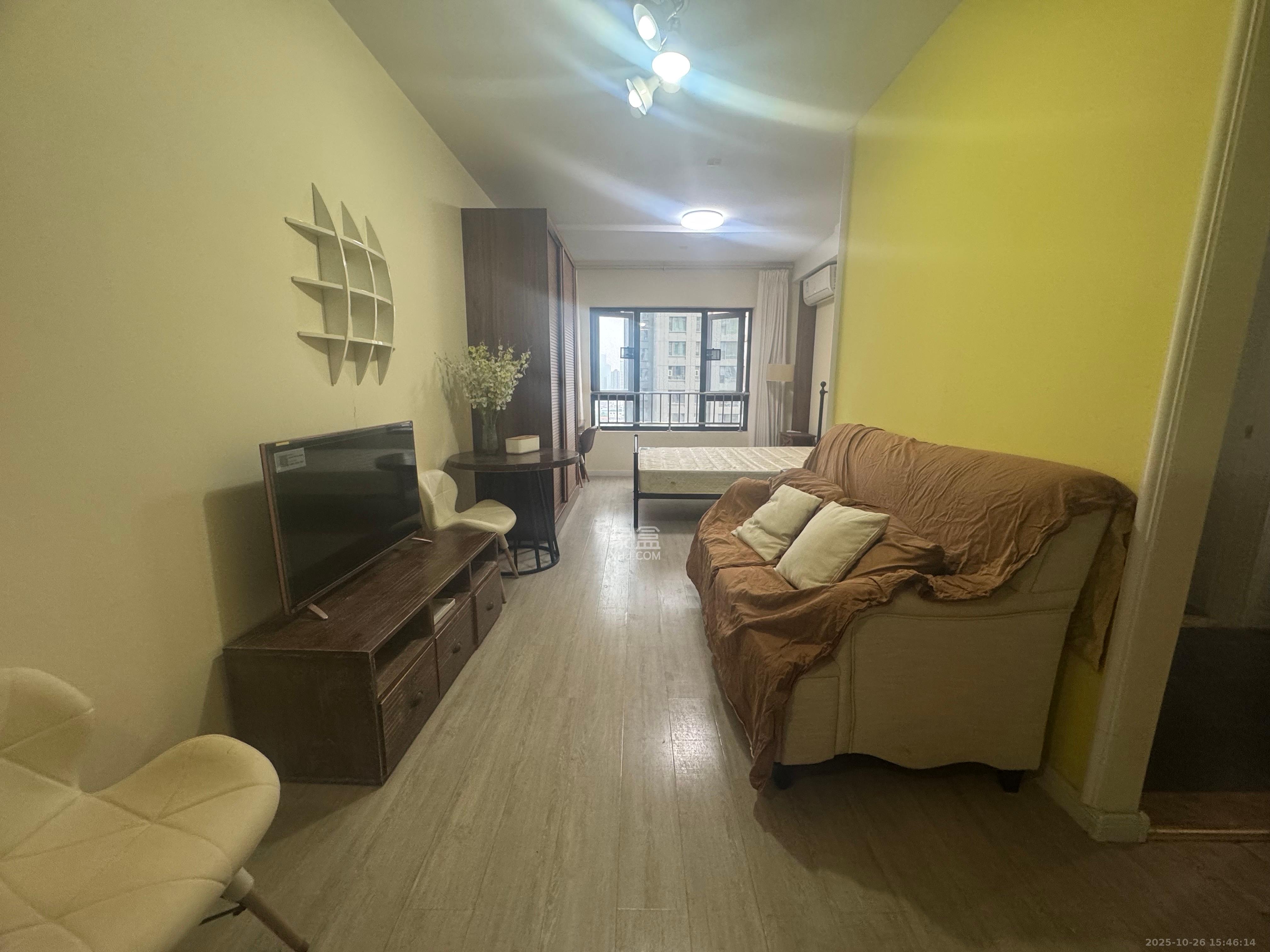 地质家园一、二期（地泰人民公馆）  1室1厅1卫    2400.0元/月室内图