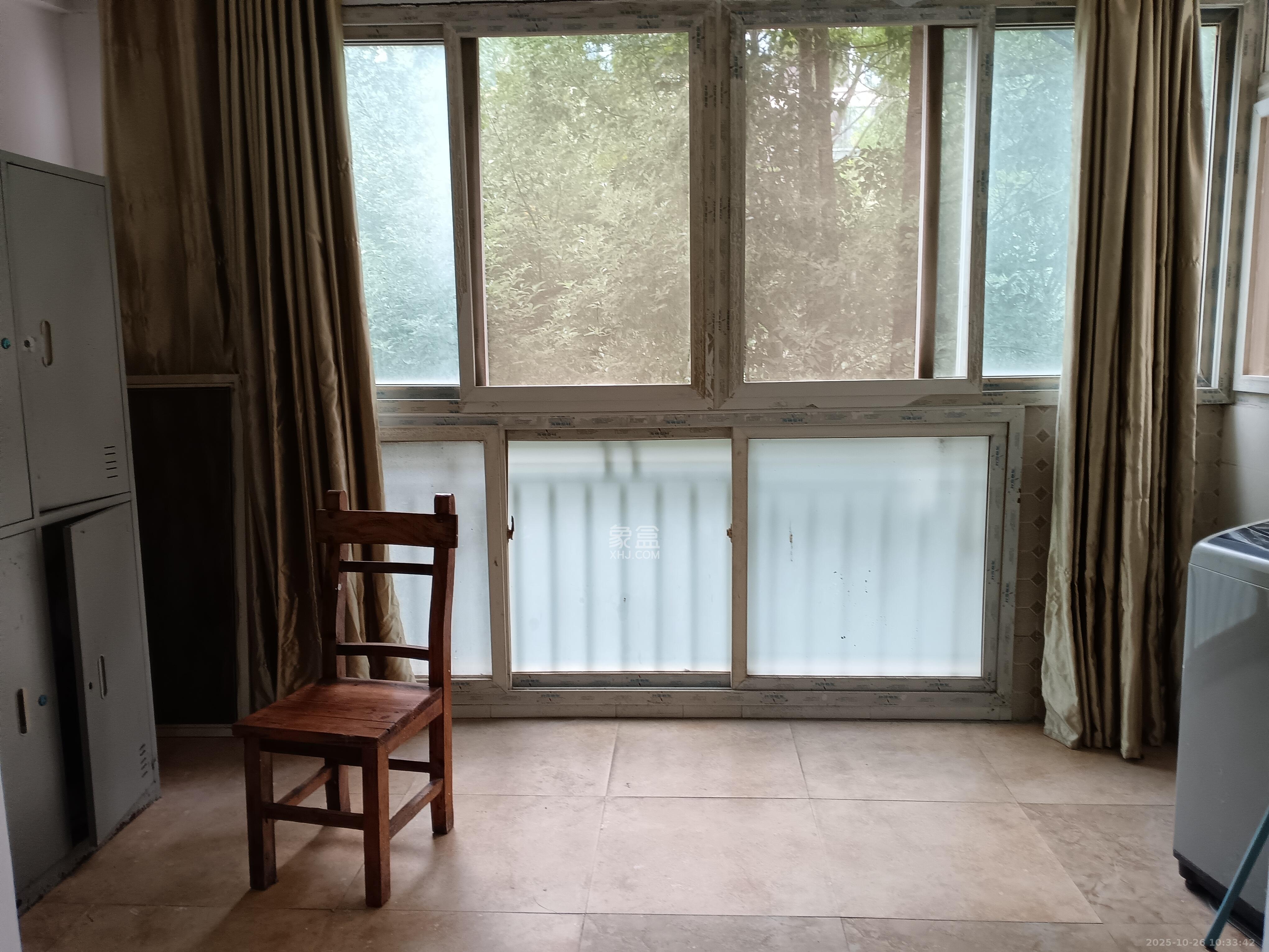 好家园  3室2厅1卫    1600.0元/月 好家园  3室2厅1卫    1600.0元/月室内图