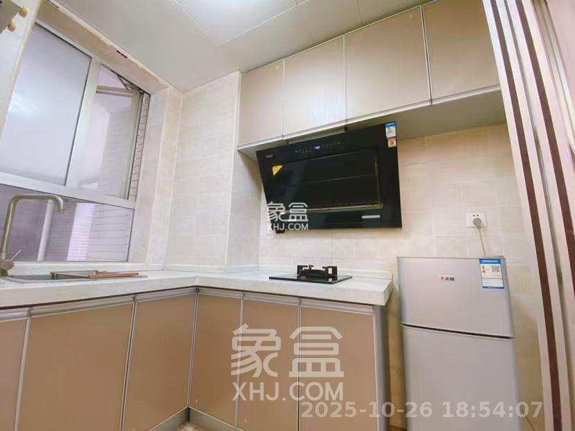 左岸右岸  1室1厅1卫    1800.0元/月 左岸右岸  1室1厅1卫    1800.0元/月室内图