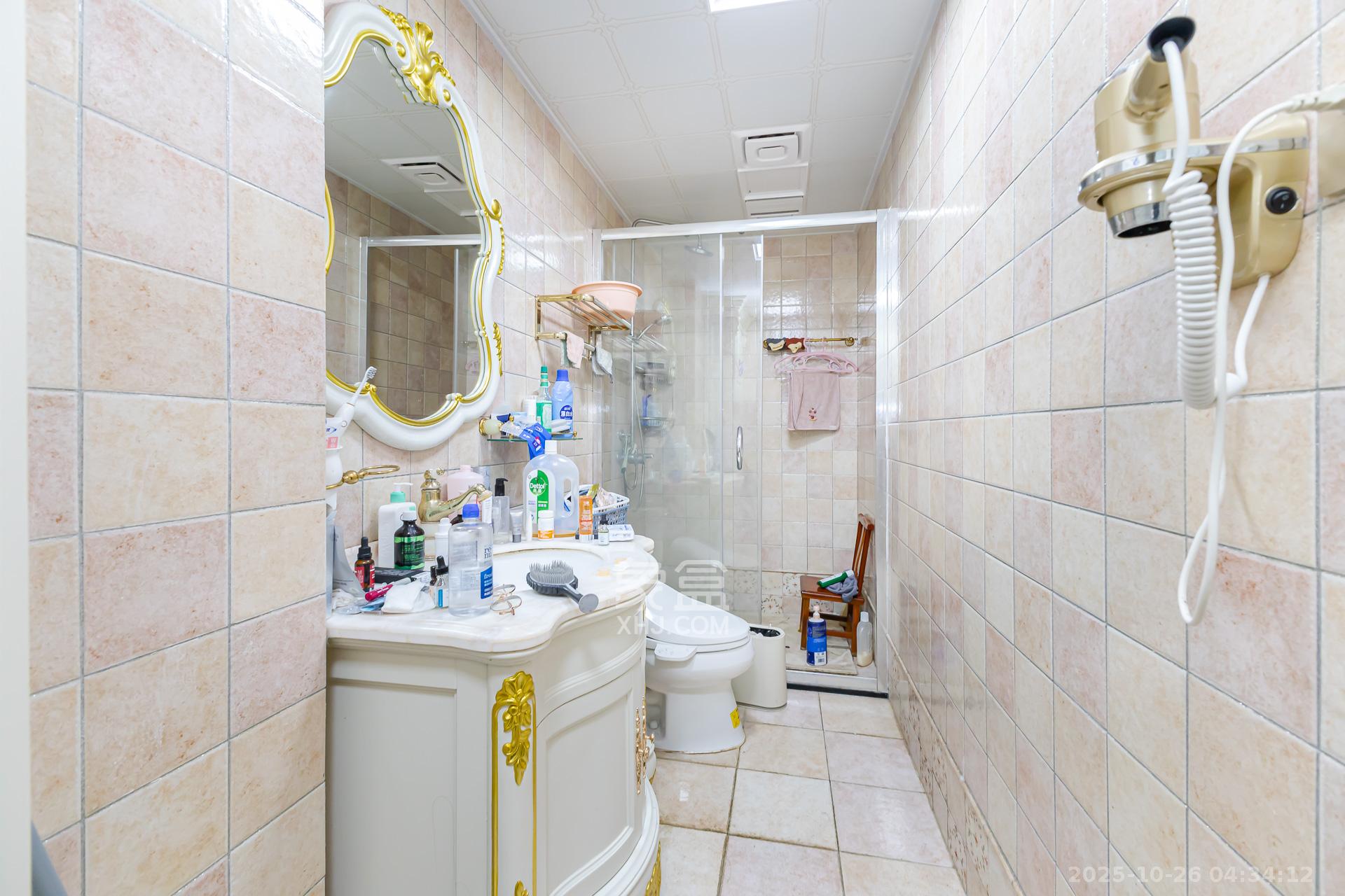 龙湖湘风原著(龙湖湘风星城)  5室3厅5卫    450.0万 龙湖湘风原著(龙湖湘风星城)  5室3厅5卫    450.0万卫生间