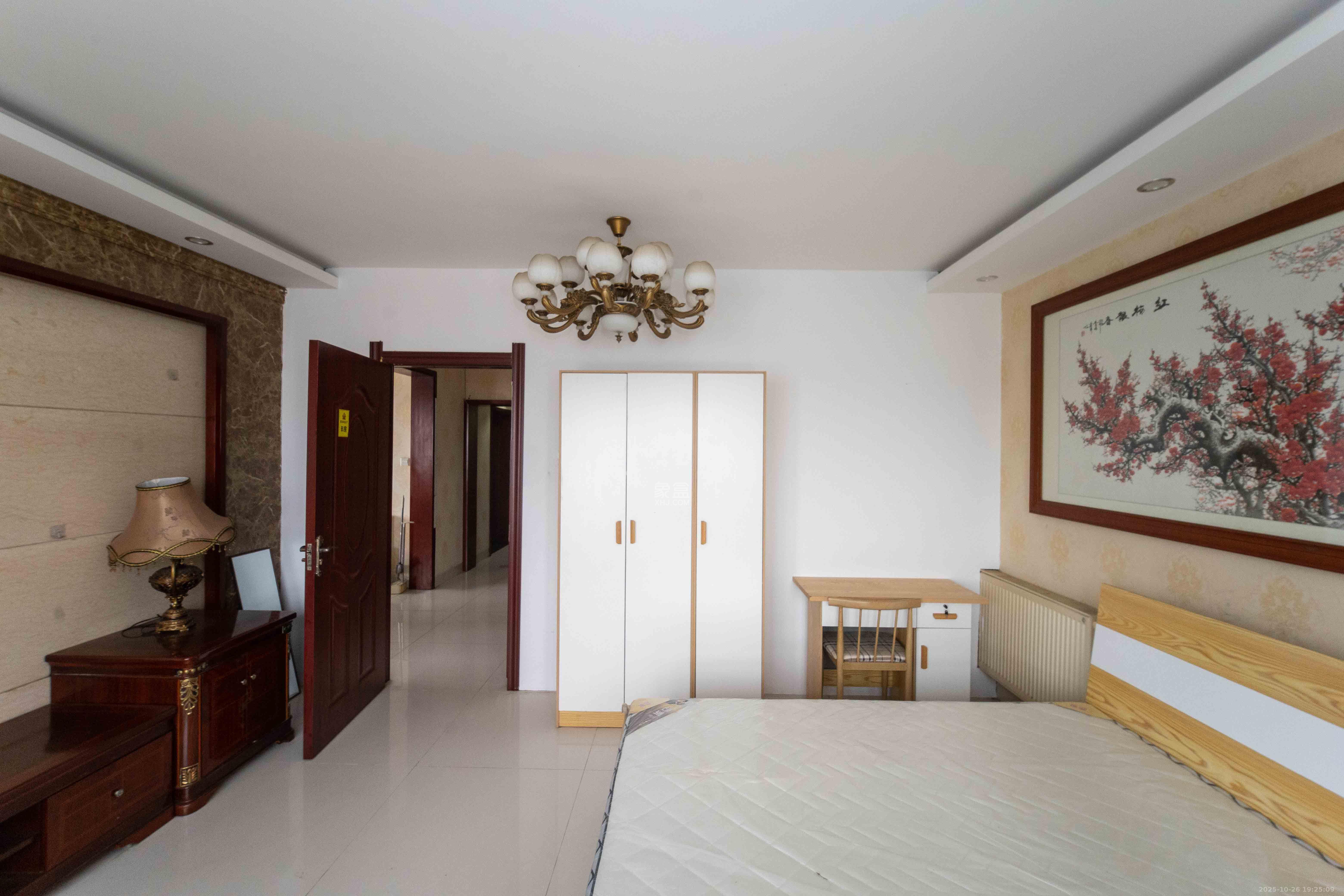 诺亚方舟大厦  5室2厅2卫    3600.0元/月 诺亚方舟大厦  5室2厅2卫    3600.0元/月室内图