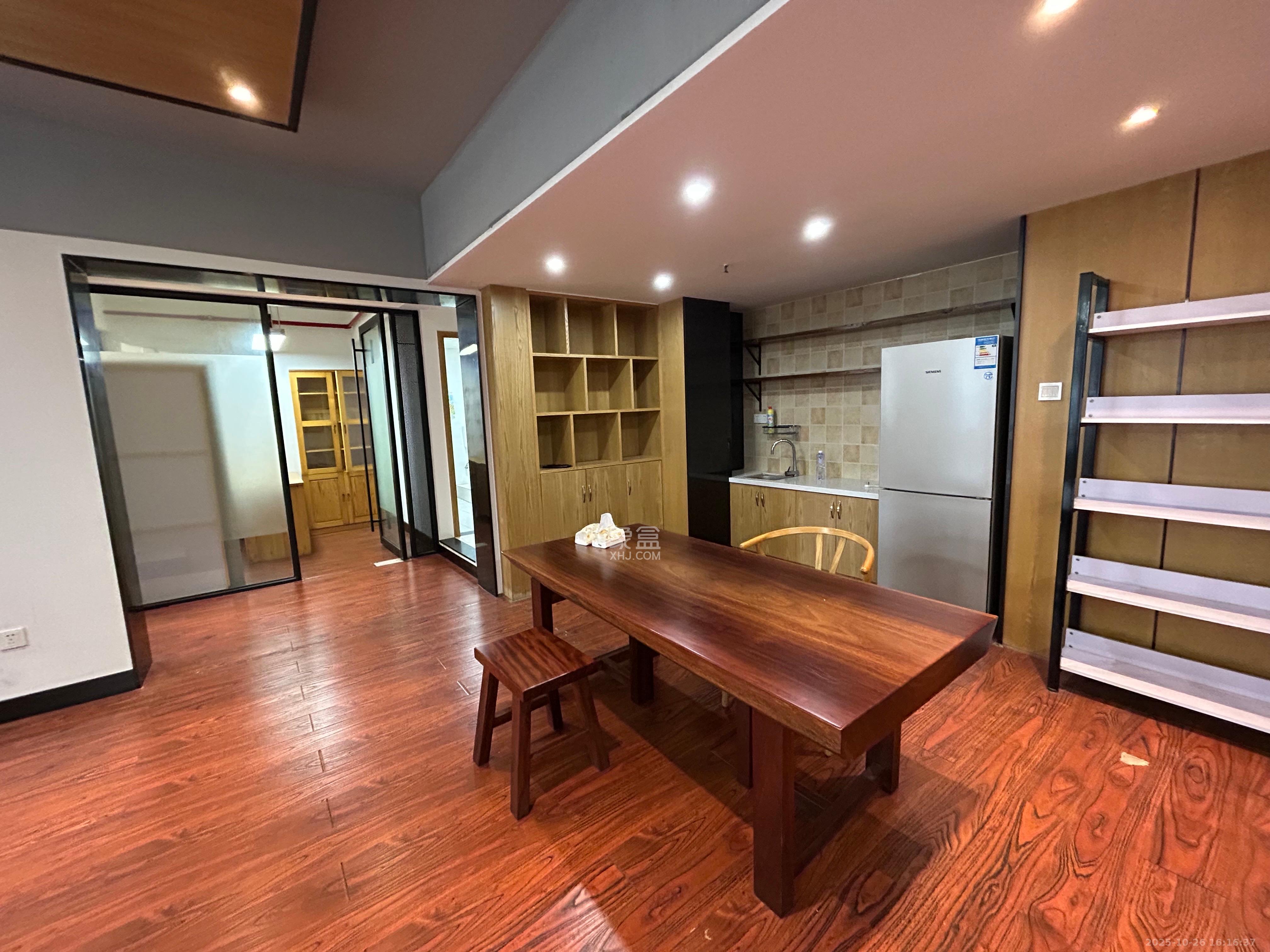 钰龙天下二期(钰龙佳园)  1室1厅1卫    4200.0元/月 钰龙天下二期(钰龙佳园)  1室1厅1卫    4200.0元/月室内图