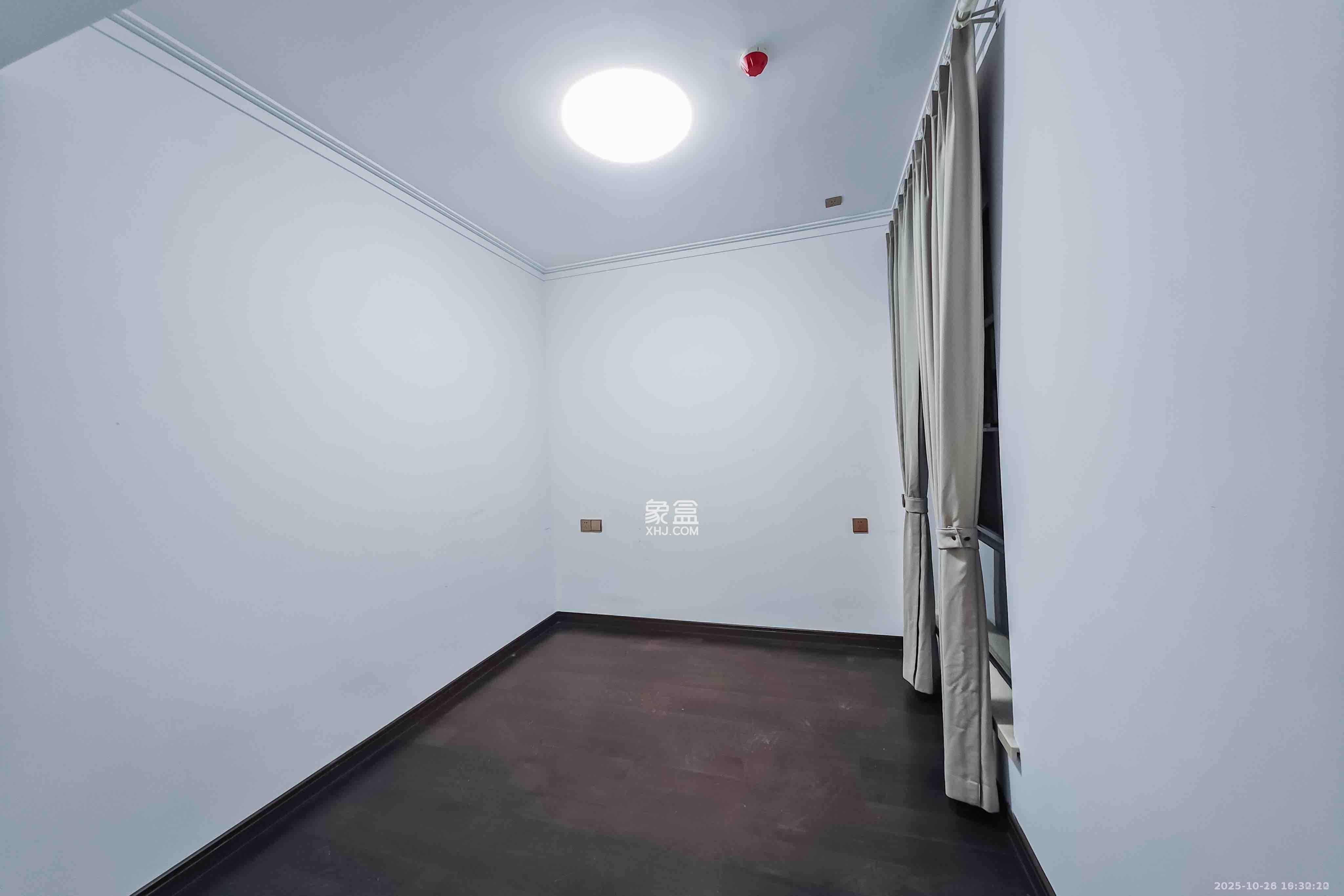 绿地长沙城际空间站(绿地新里佳苑)  3室1厅2卫    4000.0元/月 绿地长沙城际空间站(绿地新里佳苑)  3室1厅2卫    4000.0元/月室内图