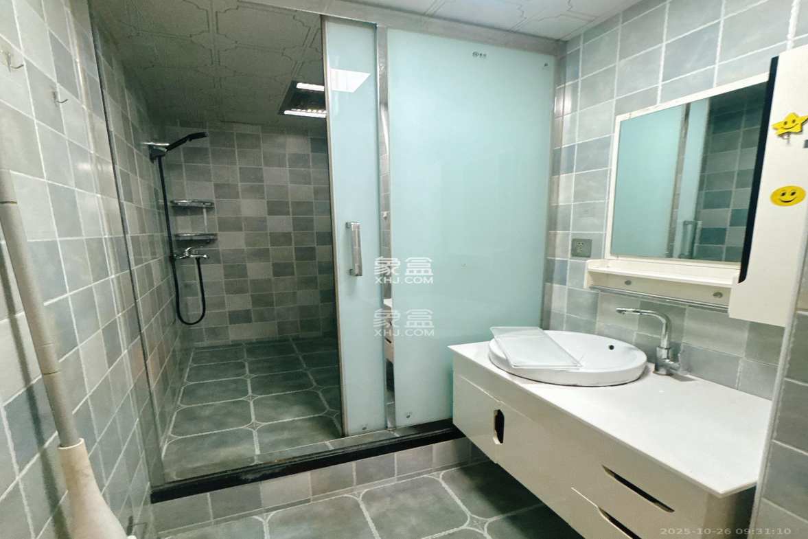 北辰三角洲E3区 1室1厅1卫 2100.0元/月 北辰三角洲E3区 1室1厅1卫 2100.0元/月室内图