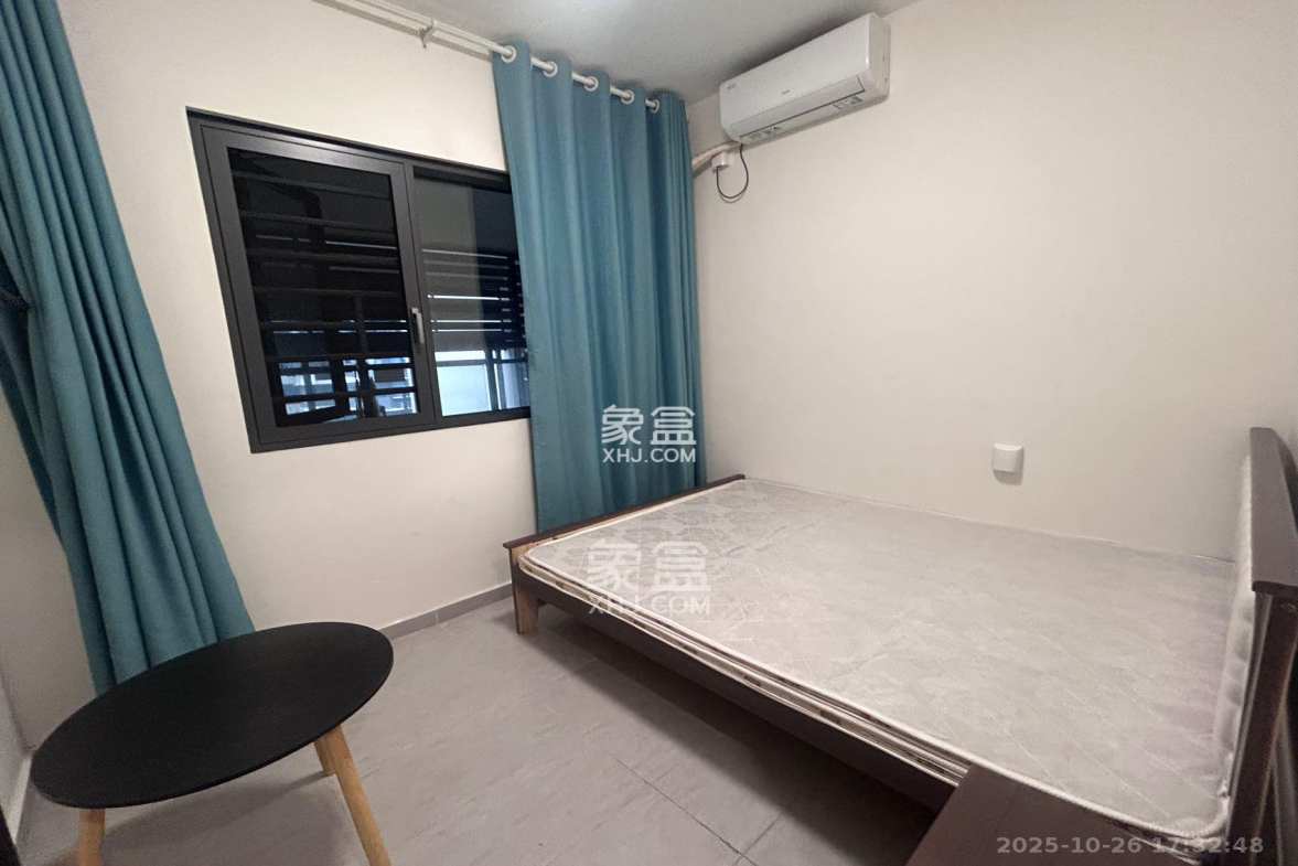 滨江府1913  4室2厅2卫    4800.0元/月 滨江府1913  4室2厅2卫    4800.0元/月室内图