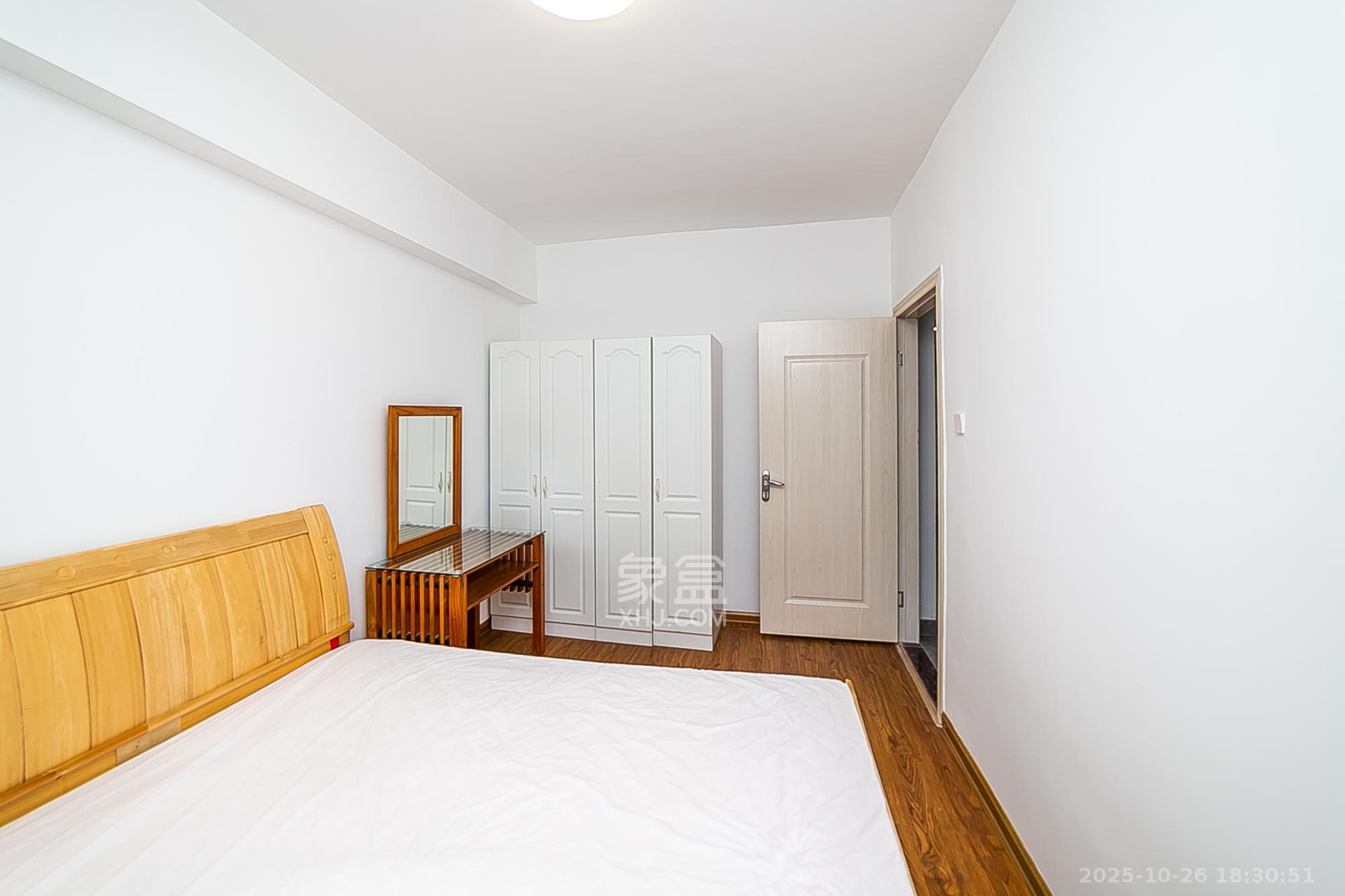 第六都(陆都小区) 3室2厅1卫 106.0万 第六都(陆都小区) 3室2厅1卫 106.0万卧室