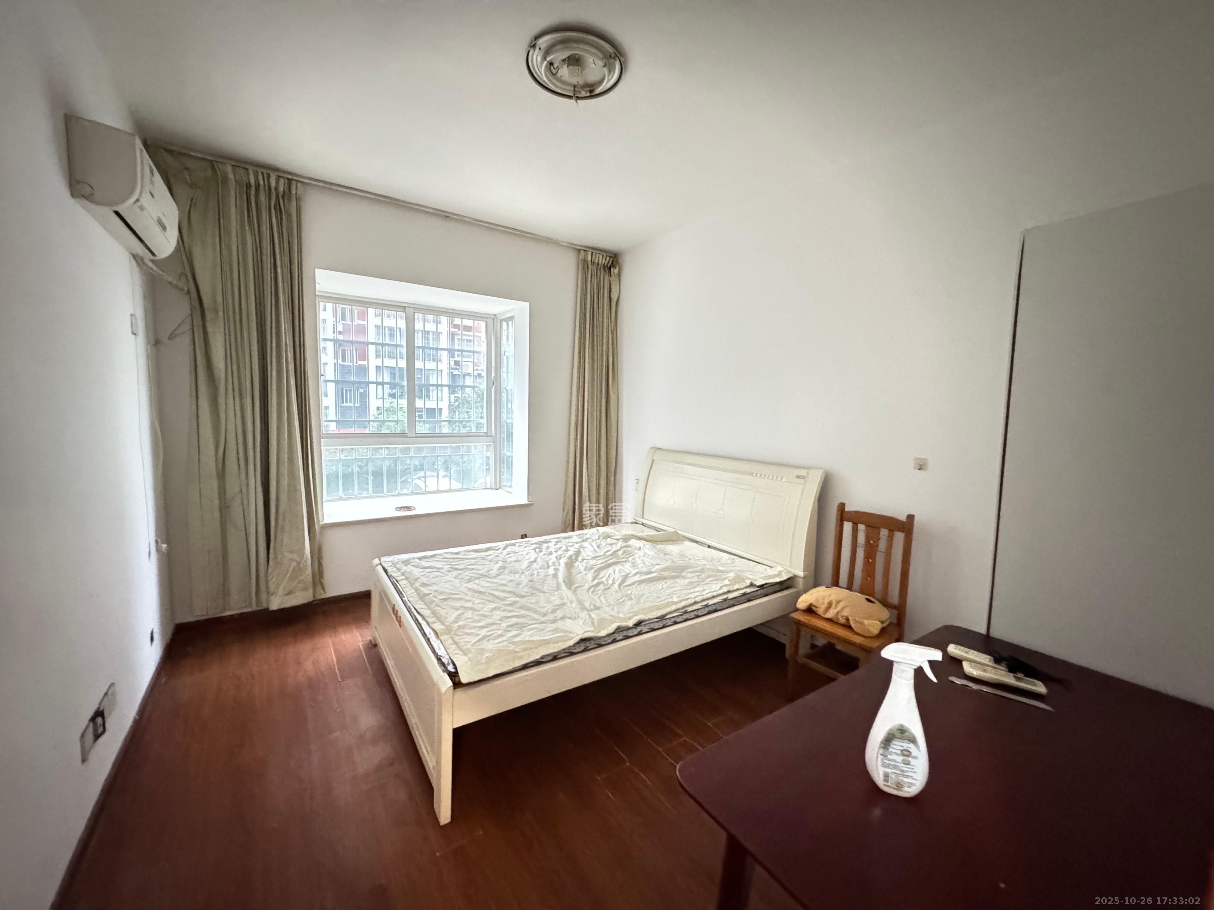 理工大学职工单位房青年汇  3室2厅2卫    2200.0元/月室内图