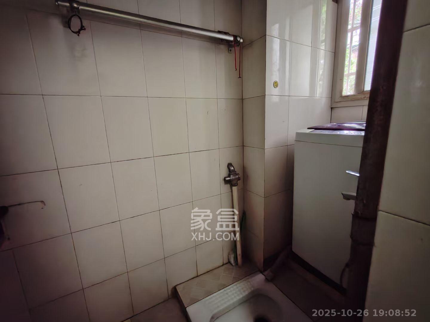 狮子山一片  2室1厅1卫    1200.0元/月室内图