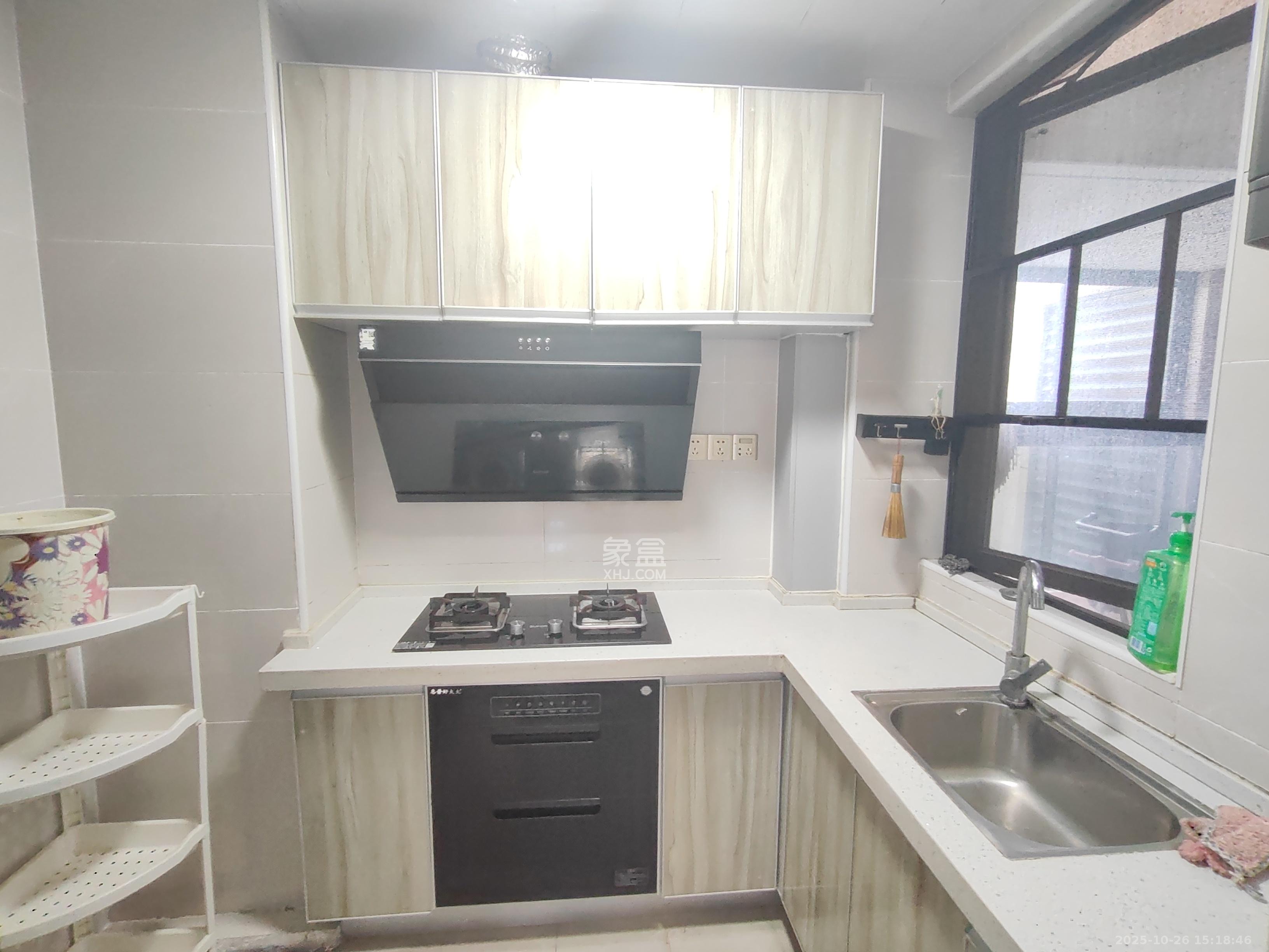 建投象山国际  3室2厅2卫    2800.0元/月