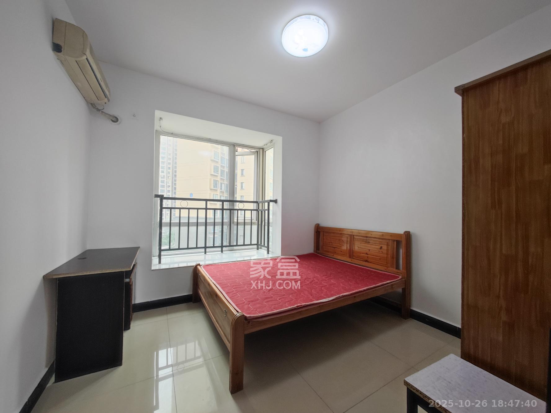 佳天名苑 3室2厅2卫 49.8万 佳天名苑 3室2厅2卫 49.8万卧室