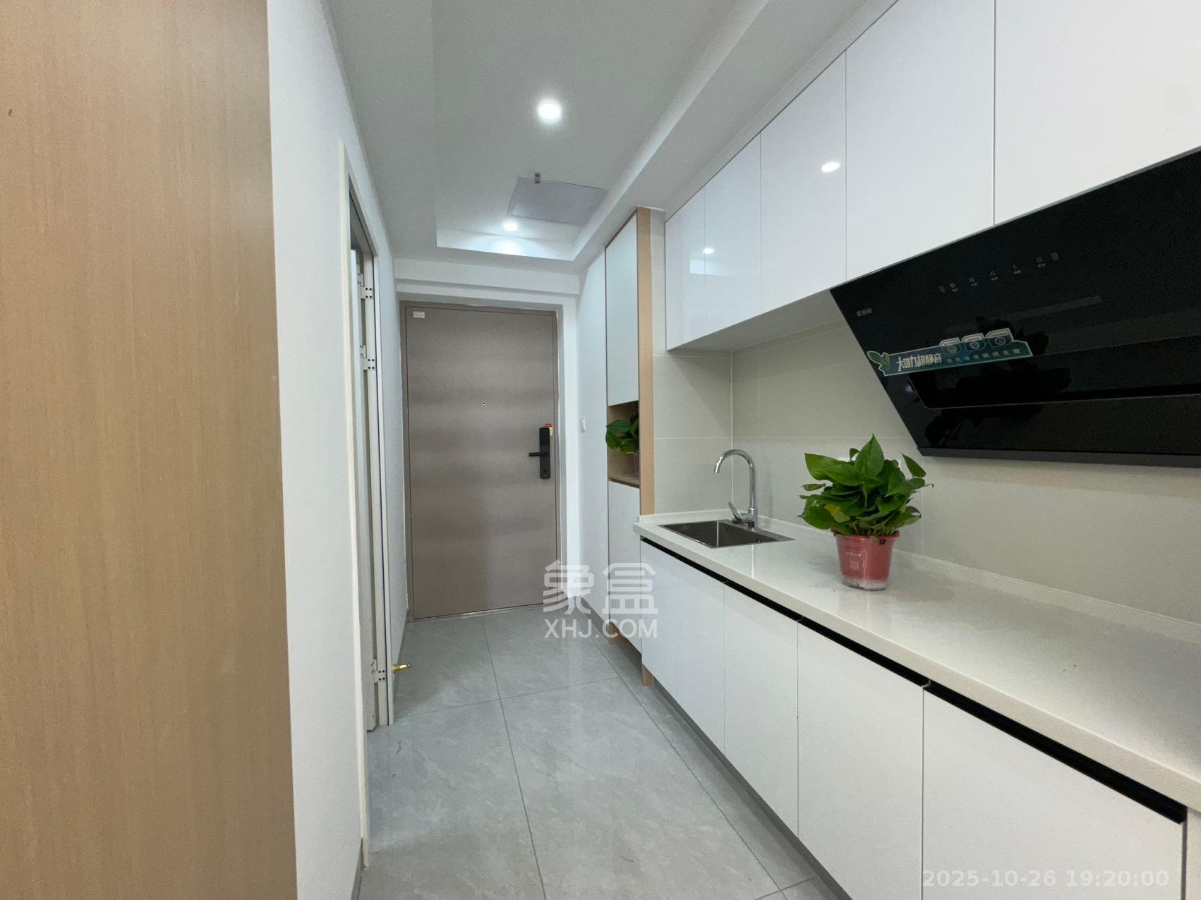 保利中环广场（保利中悦苑）  1室1厅1卫    1500.0元/月室内图