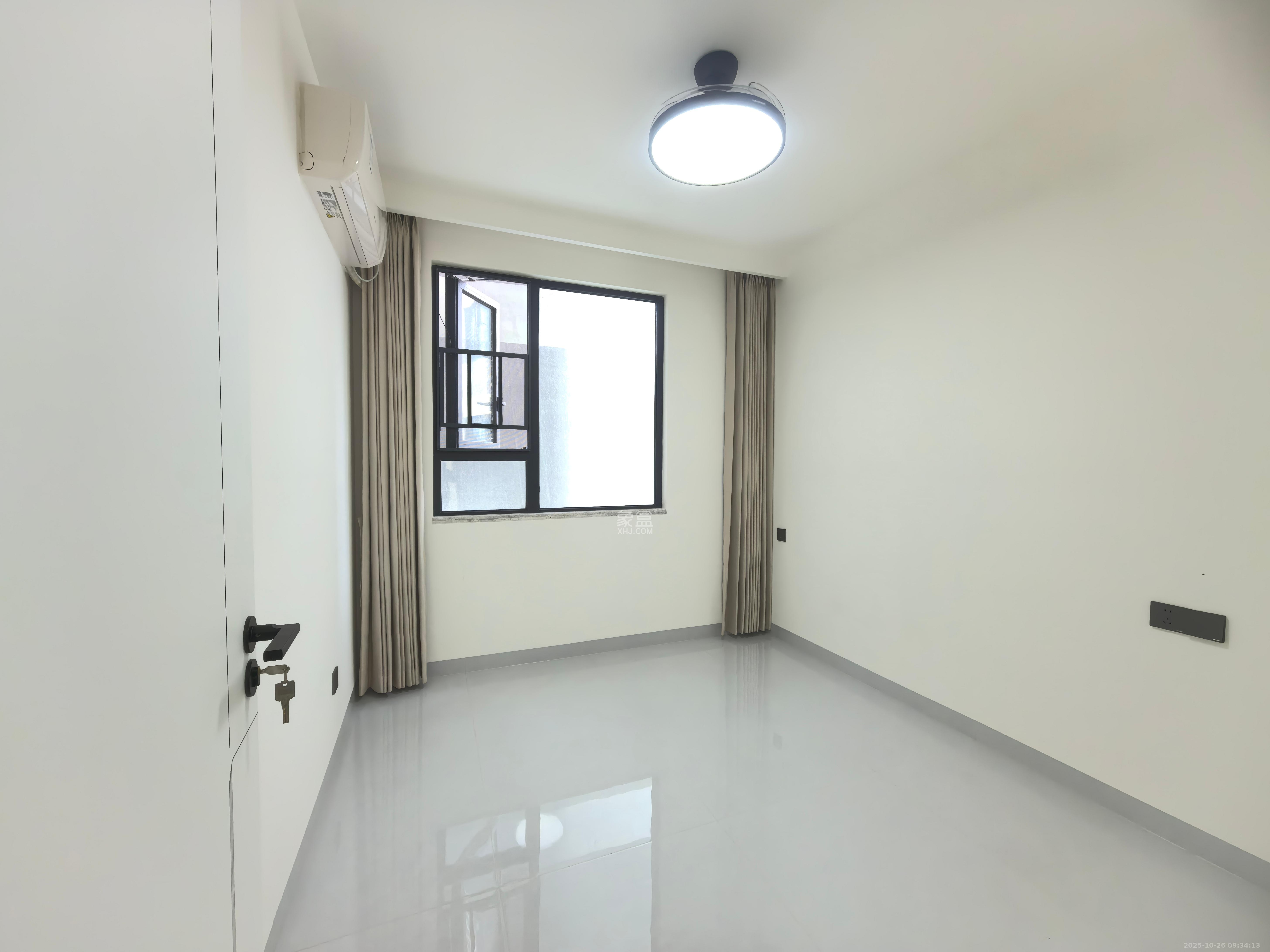 谷山景苑  3室2厅2卫    2400.0元/月 谷山景苑  3室2厅2卫    2400.0元/月室内图