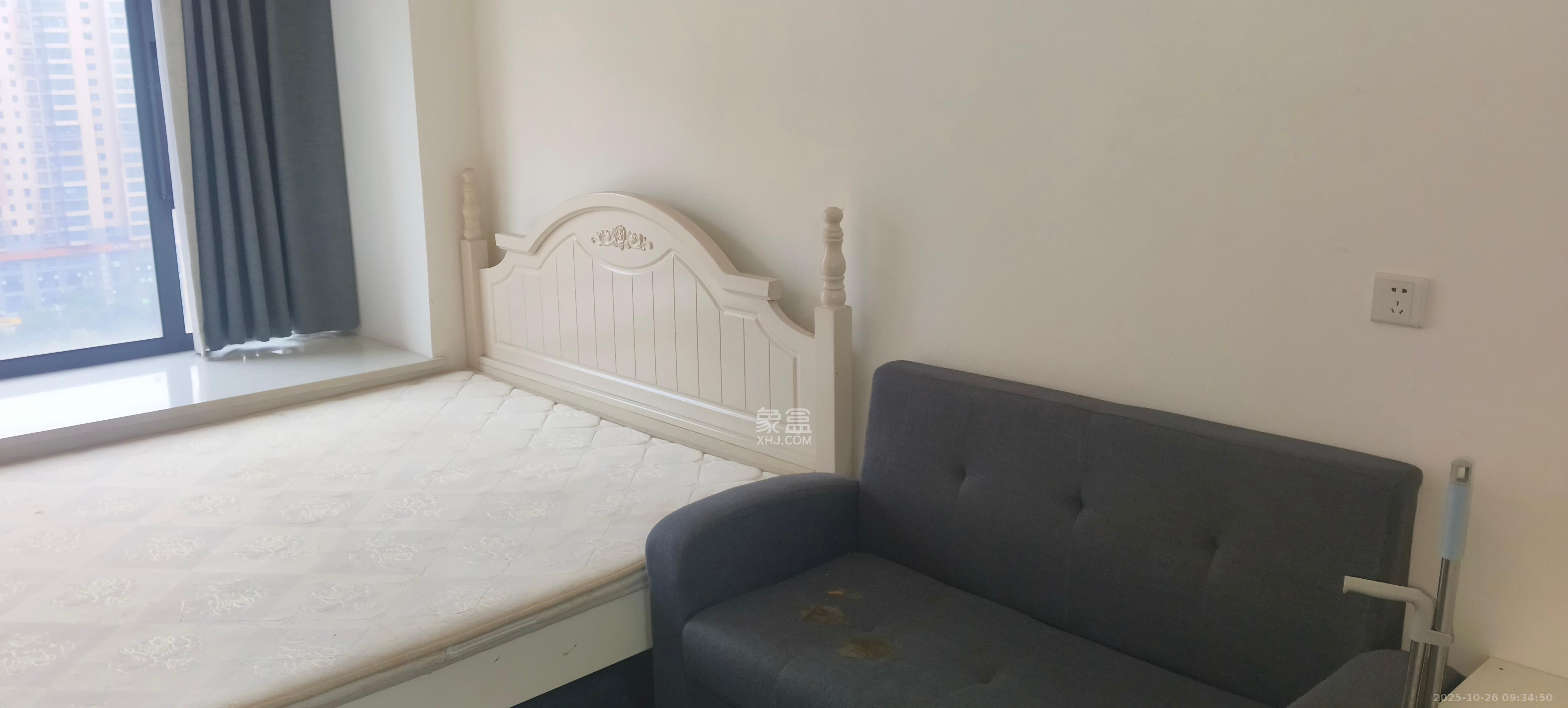 好莱城(弘德西街)  1室1厅1卫    1200.0元/月 好莱城(弘德西街)  1室1厅1卫    1200.0元/月室内图