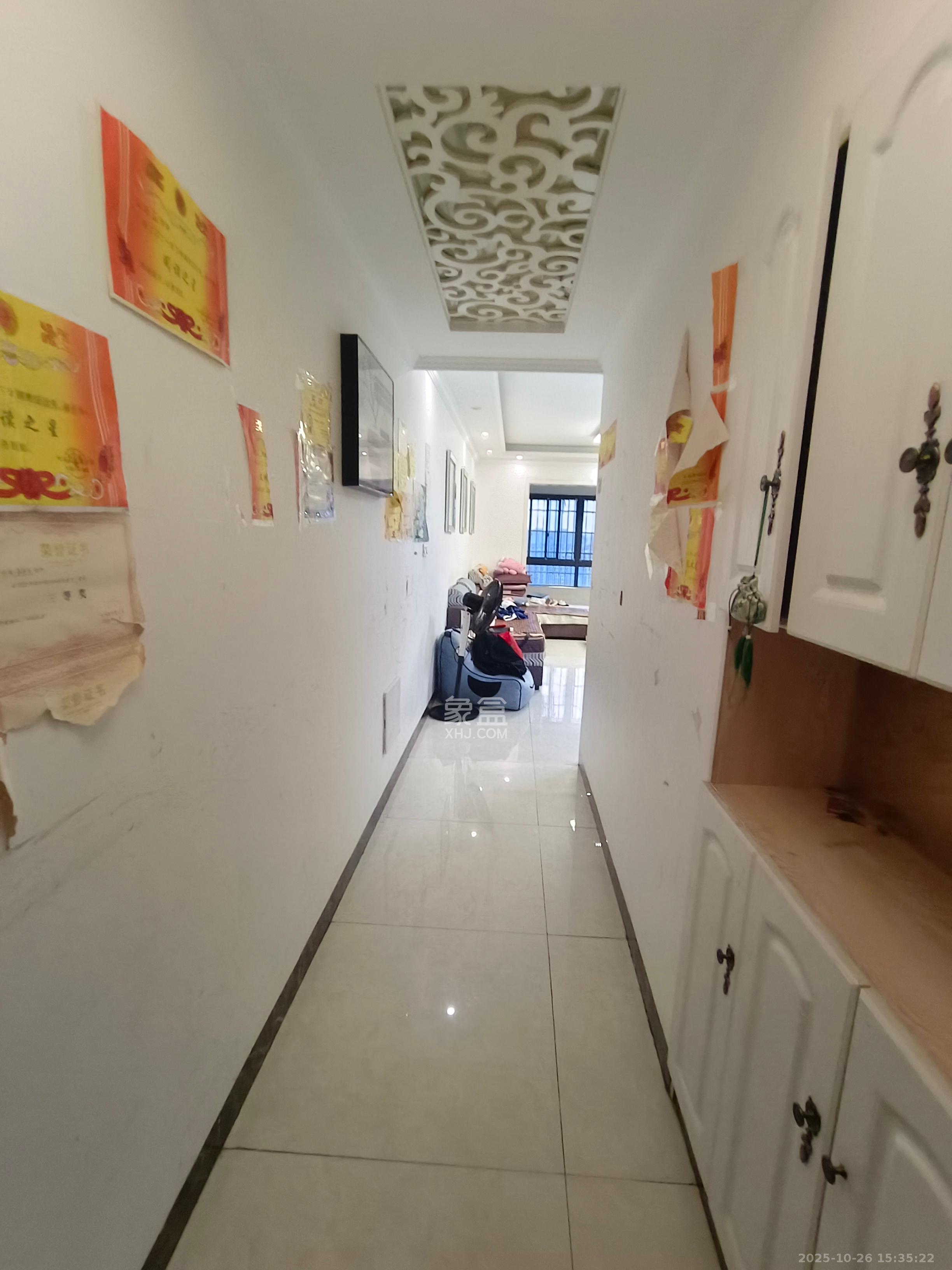 中国铁建国际城二期  3室2厅1卫    1700.0元/月 中国铁建国际城二期  3室2厅1卫    1700.0元/月室内图