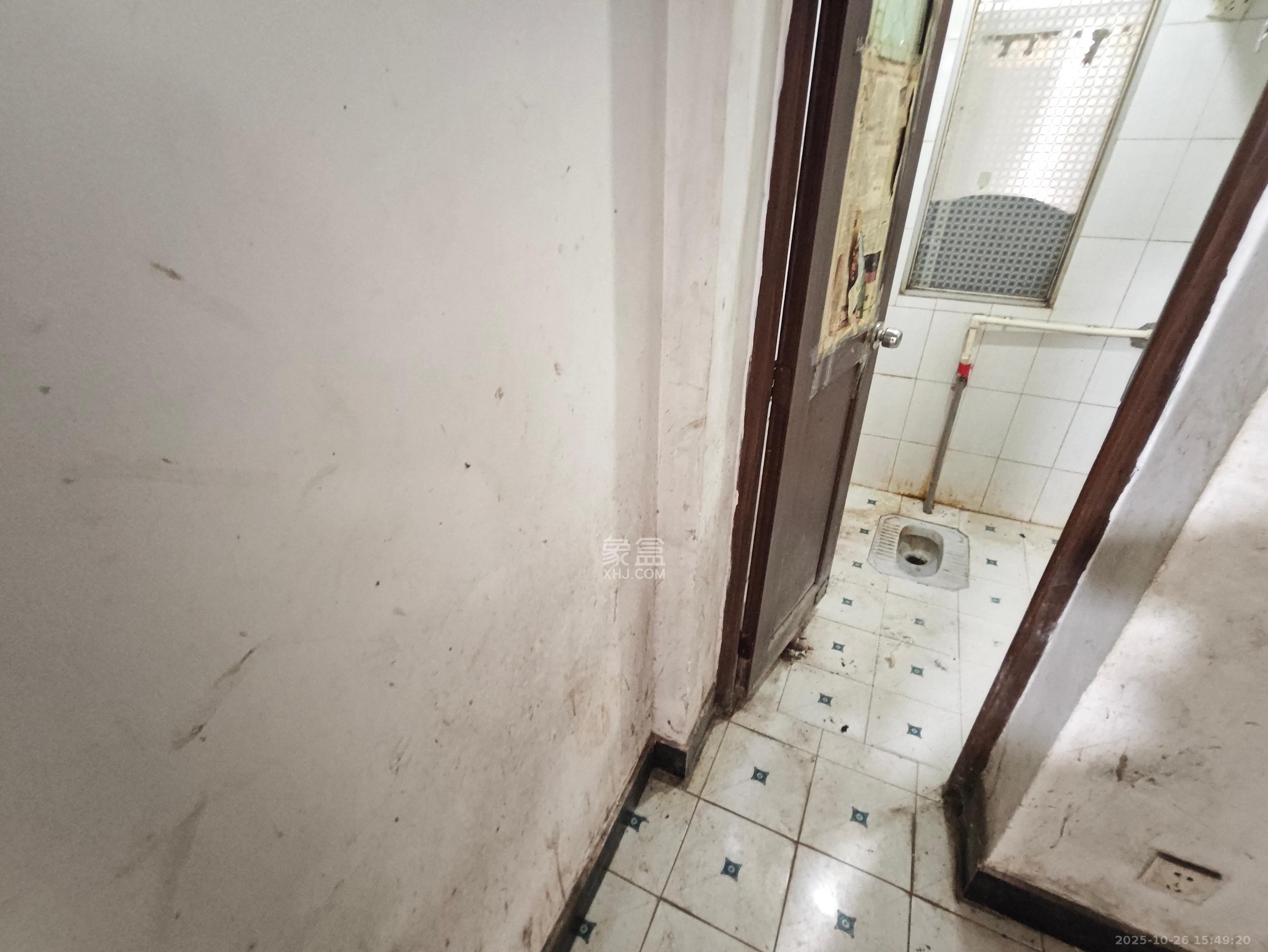 万利新村 3室2厅2卫 1800.0元/月 万利新村 3室2厅2卫 1800.0元/月室内图