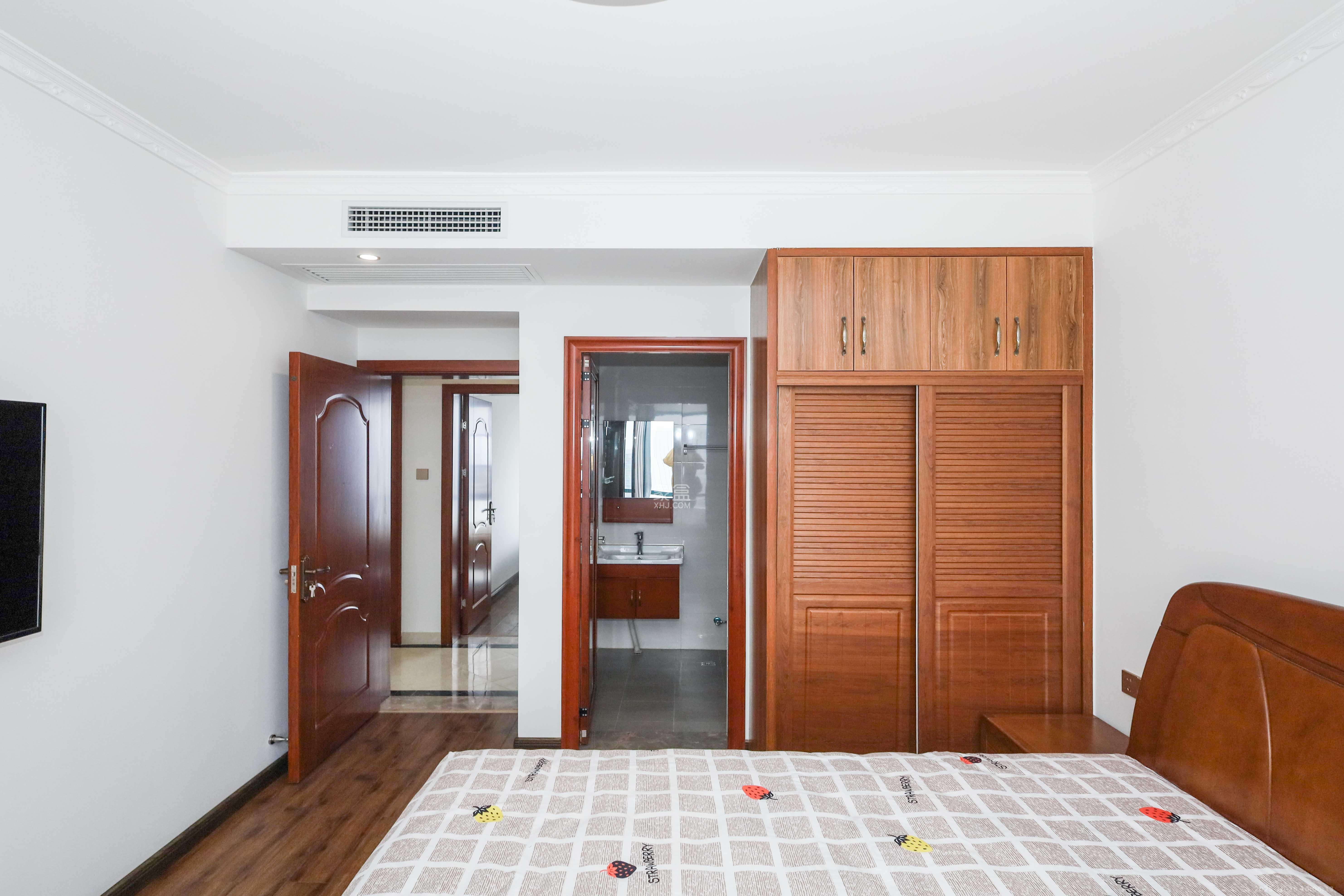 桔洲新苑（桔洲印象）  3室2厅2卫    93.0万卧室