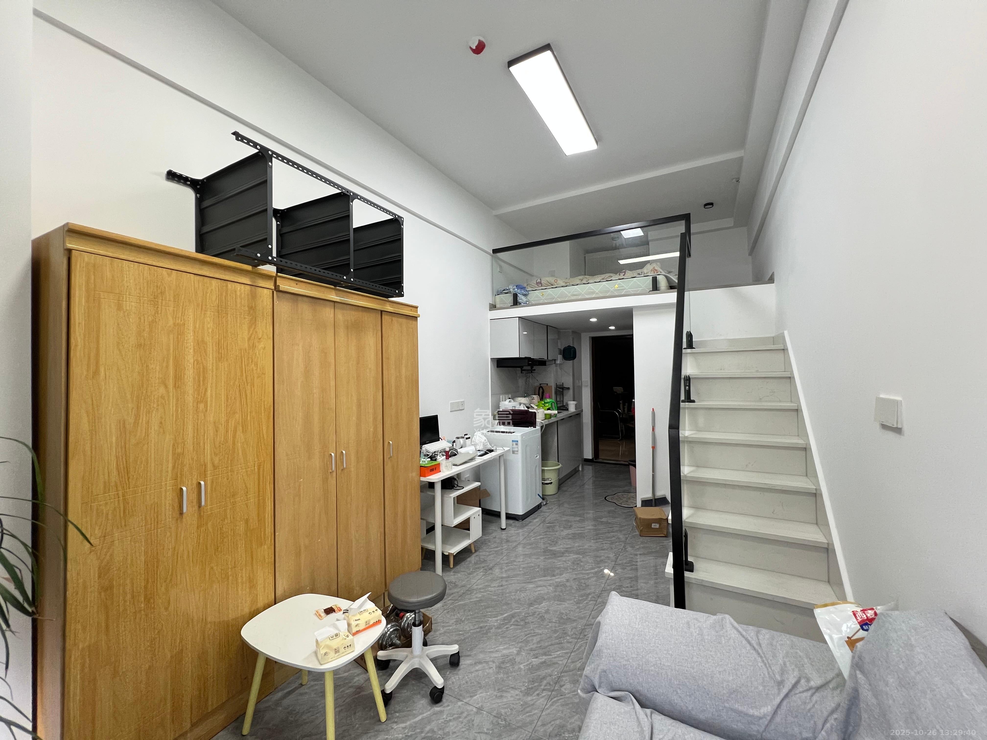 保利天禧EF区  1室1厅1卫    1600.0元/月 保利天禧EF区  1室1厅1卫    1600.0元/月室内图