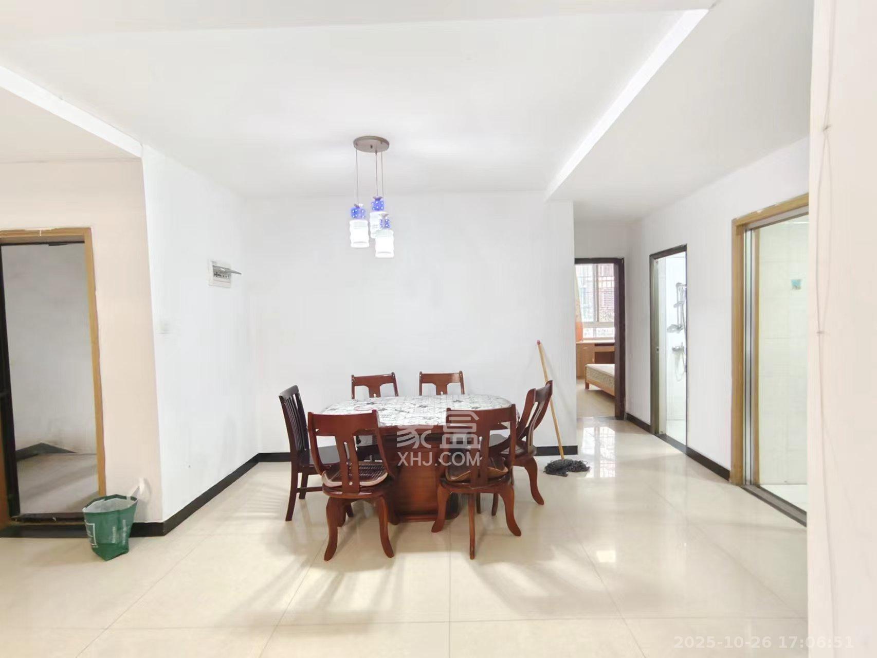 水木兰庭  3室2厅2卫    2100.0元/月室内图