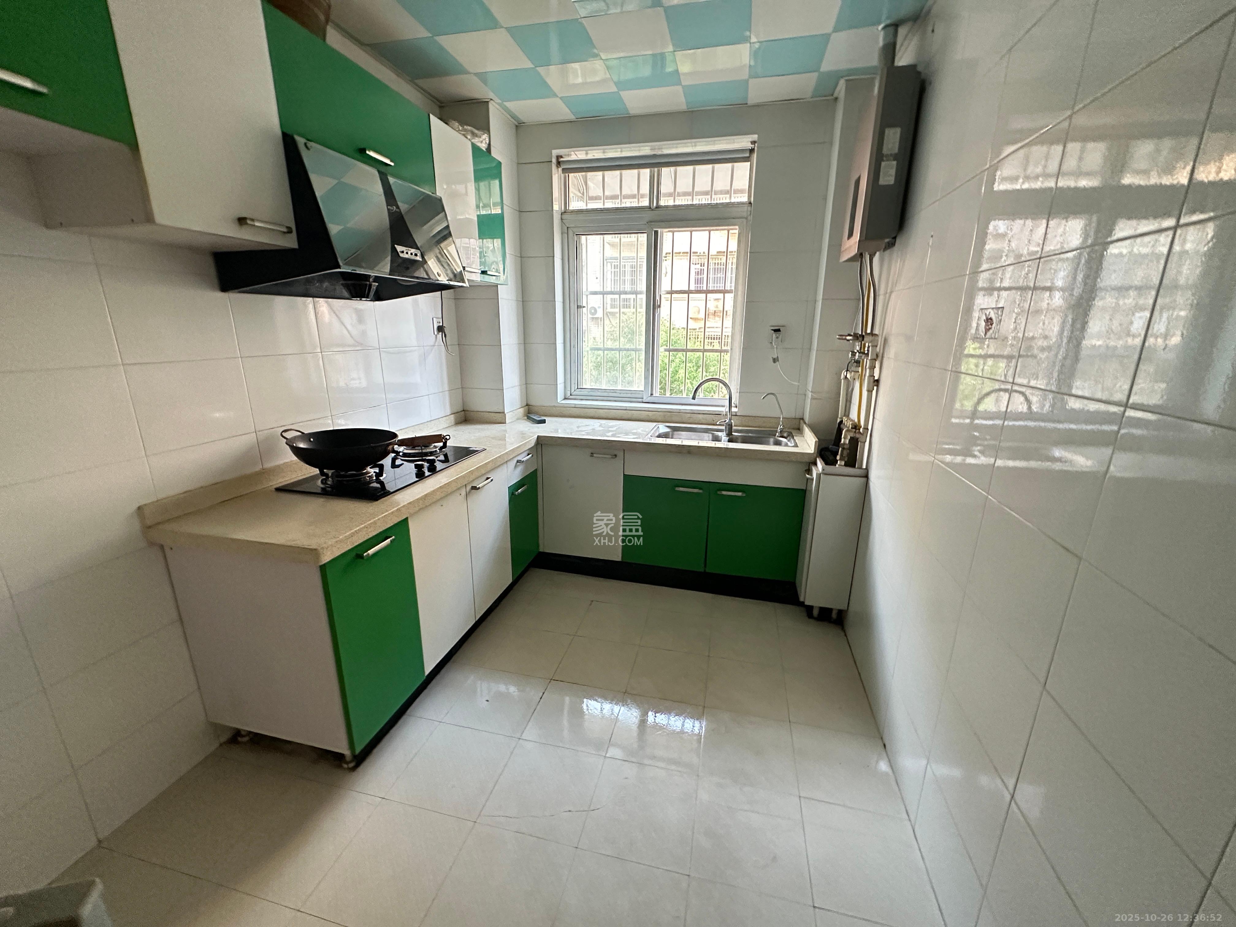 农商银行宿舍楼(洞井支行) 1室0厅0卫 3000.0元/月 农商银行宿舍楼(洞井支行) 1室0厅0卫 3000.0元/月室内图