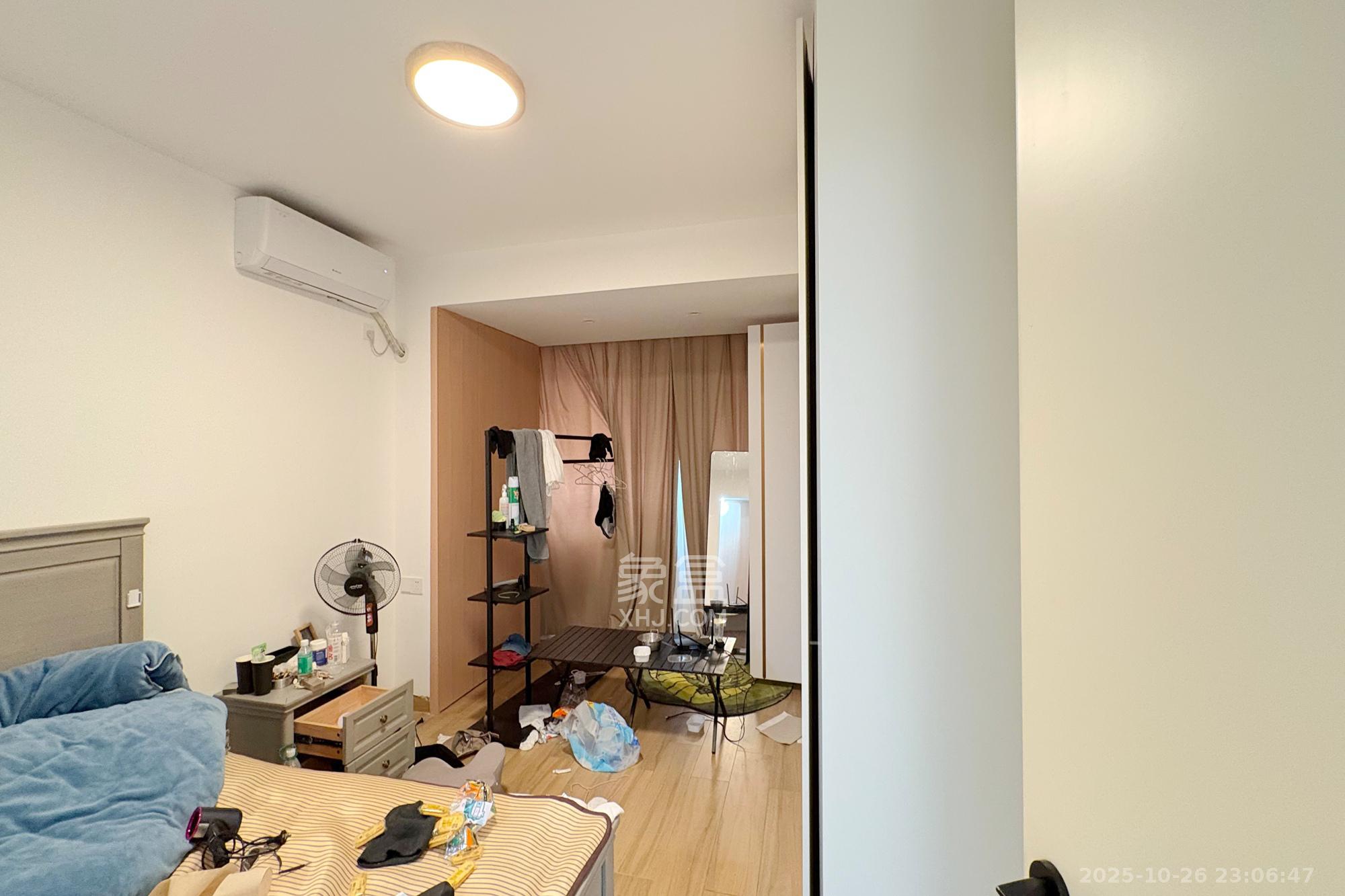 新富城 3室2厅1卫 110.0万 新富城 3室2厅1卫 110.0万卧室