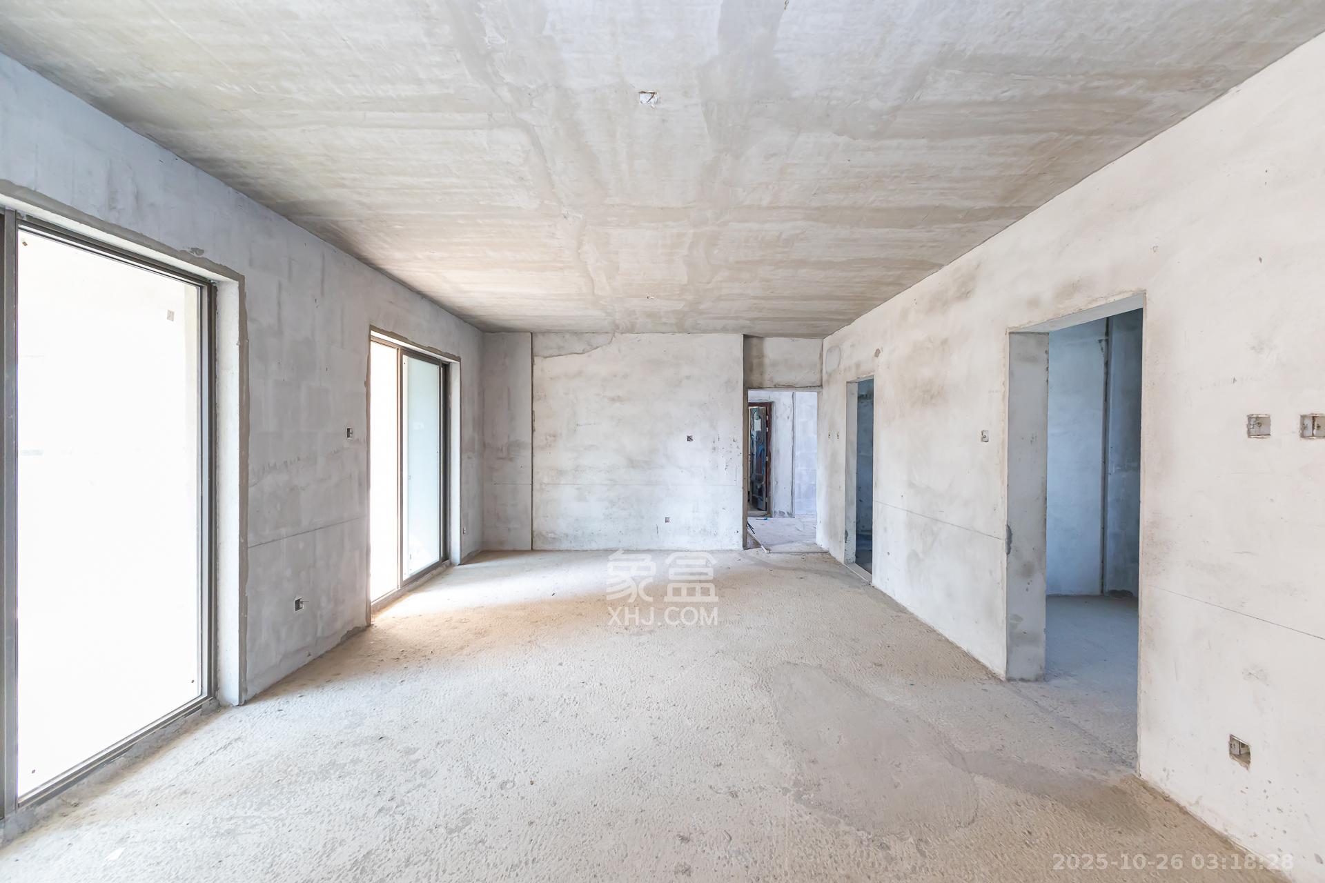 润和又一城  4室2厅2卫    95.0万 润和又一城  4室2厅2卫    95.0万客厅