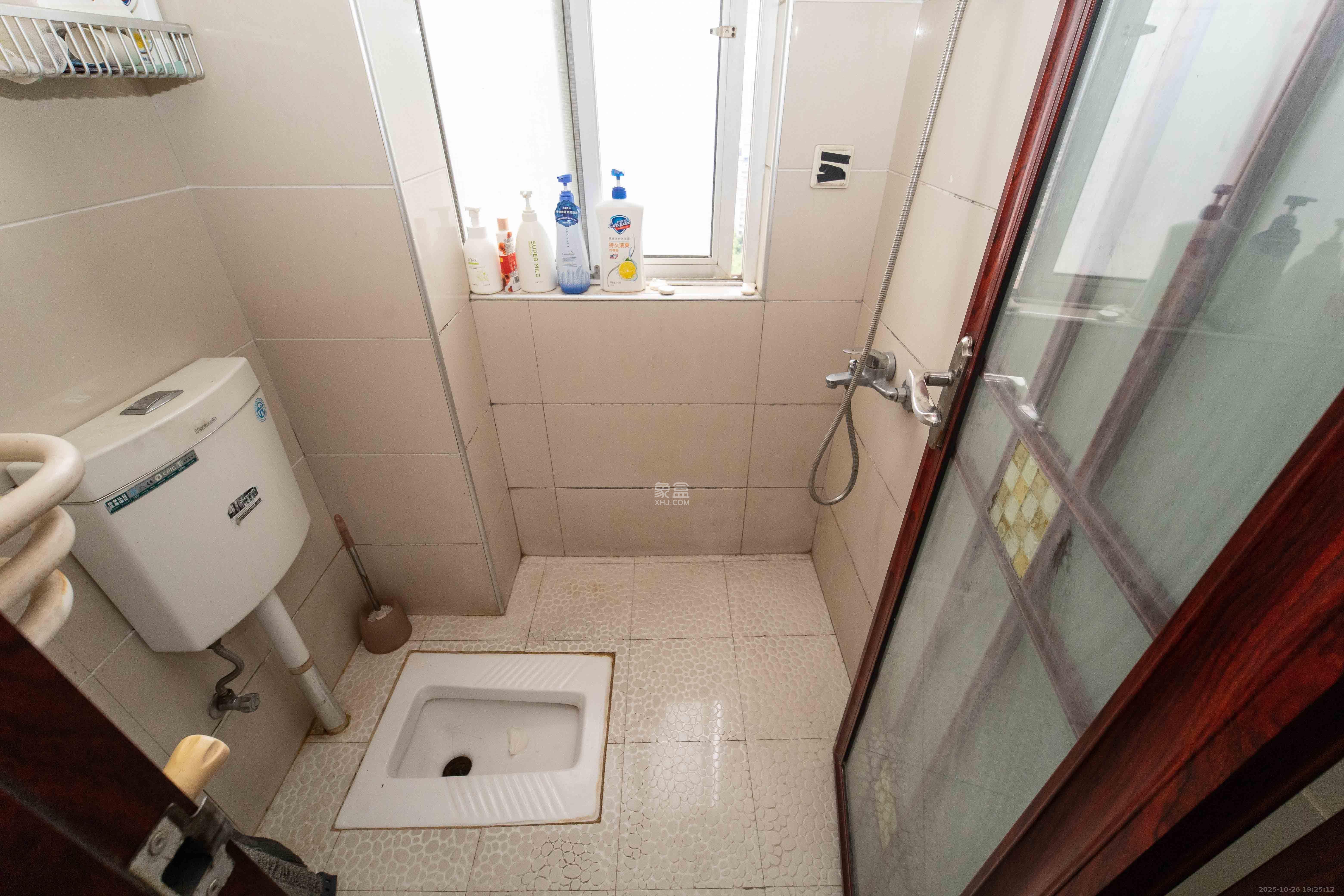 诺亚方舟大厦  5室2厅2卫    3600.0元/月 诺亚方舟大厦  5室2厅2卫    3600.0元/月室内图