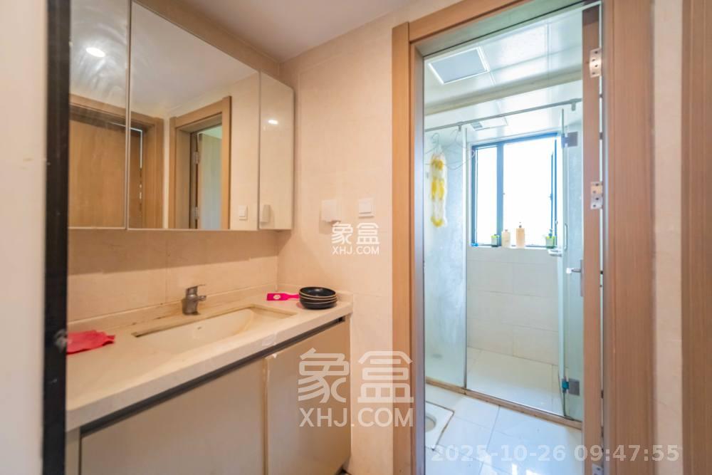 长沙高铁吾悦广场 3室1厅1卫 3200.0元/月 长沙高铁吾悦广场 3室1厅1卫 3200.0元/月室内图