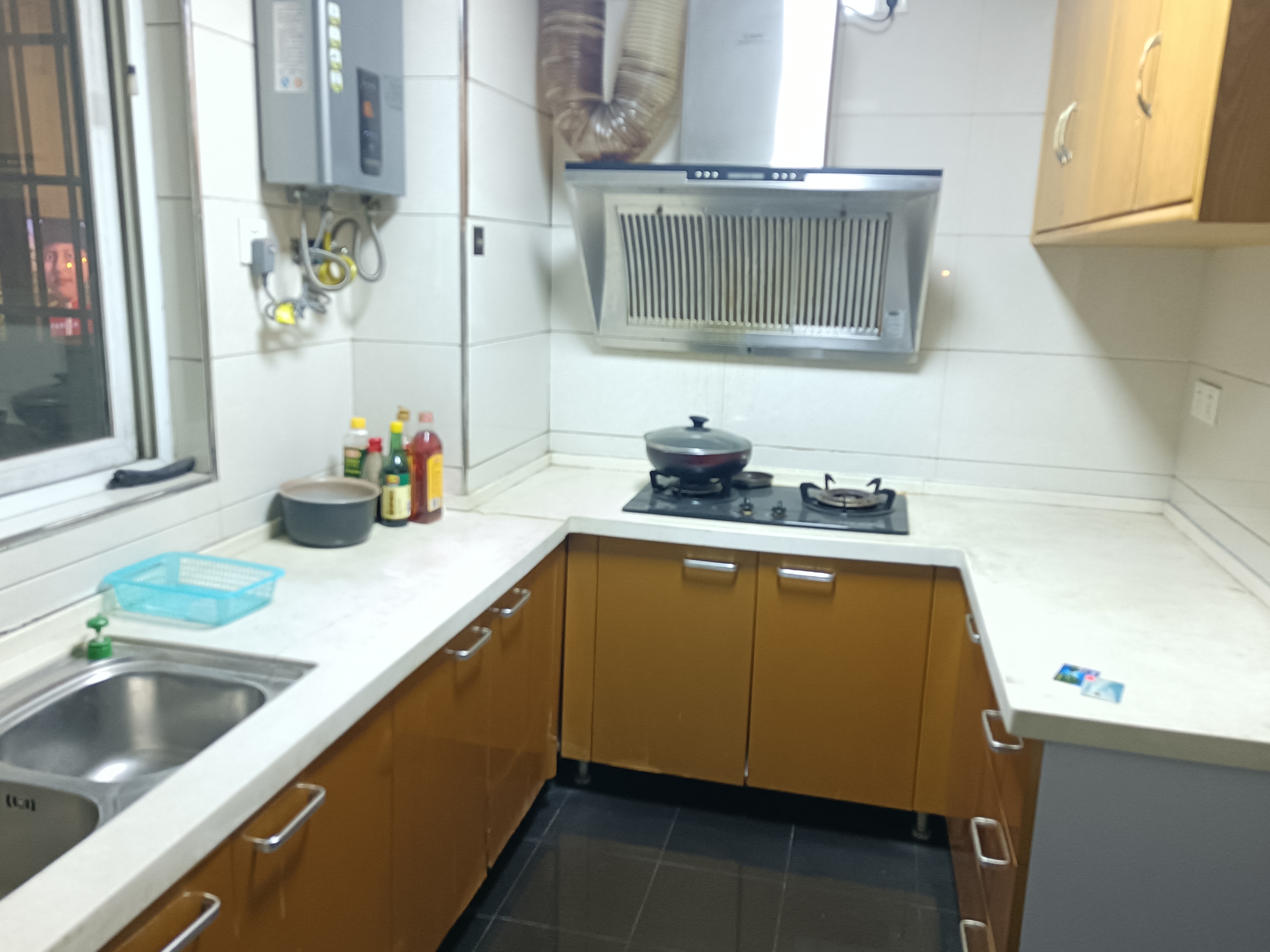 万城国际 2室2厅1卫 32.8万 万城国际 2室2厅1卫 32.8万厨房