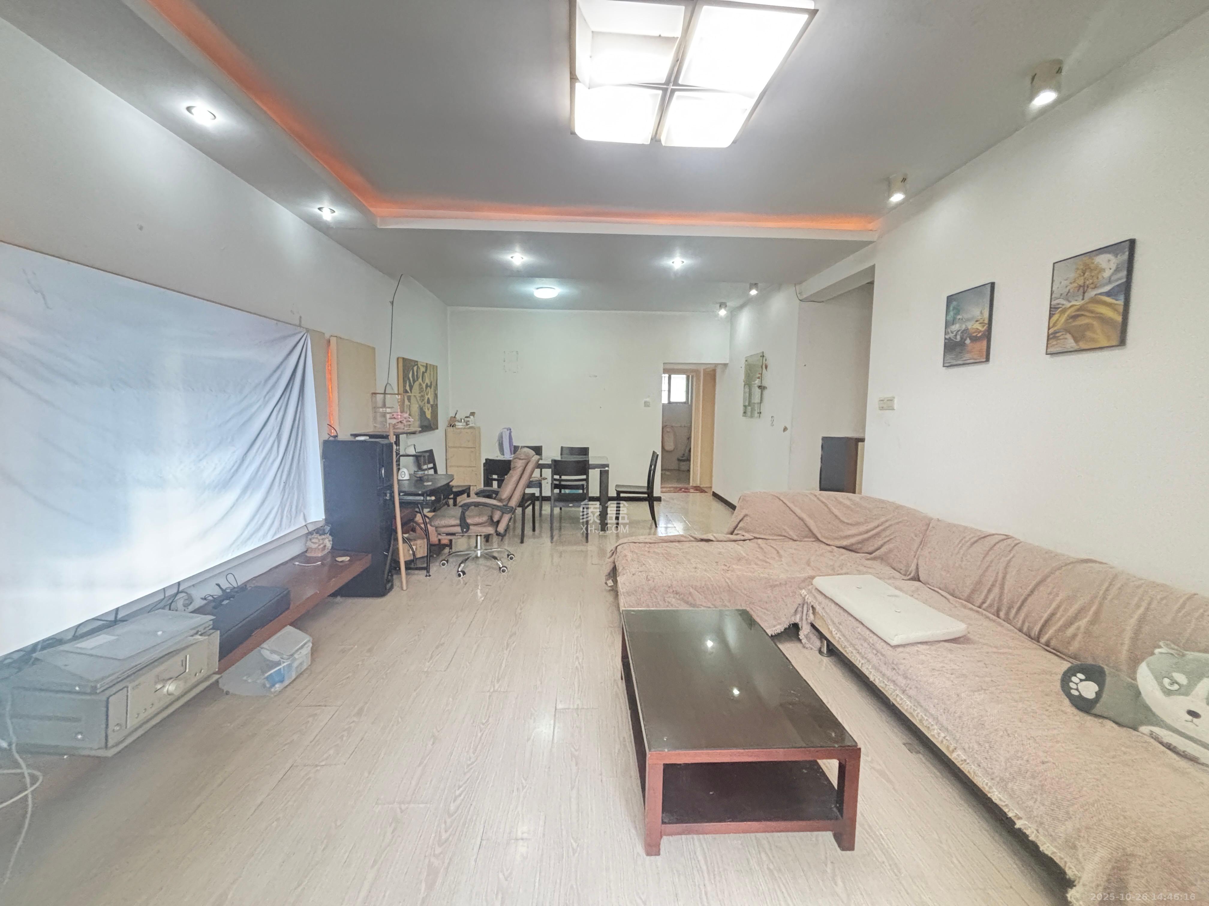 阳光丽景 2室2厅2卫 1800.0元/月 阳光丽景 2室2厅2卫 1800.0元/月室内图