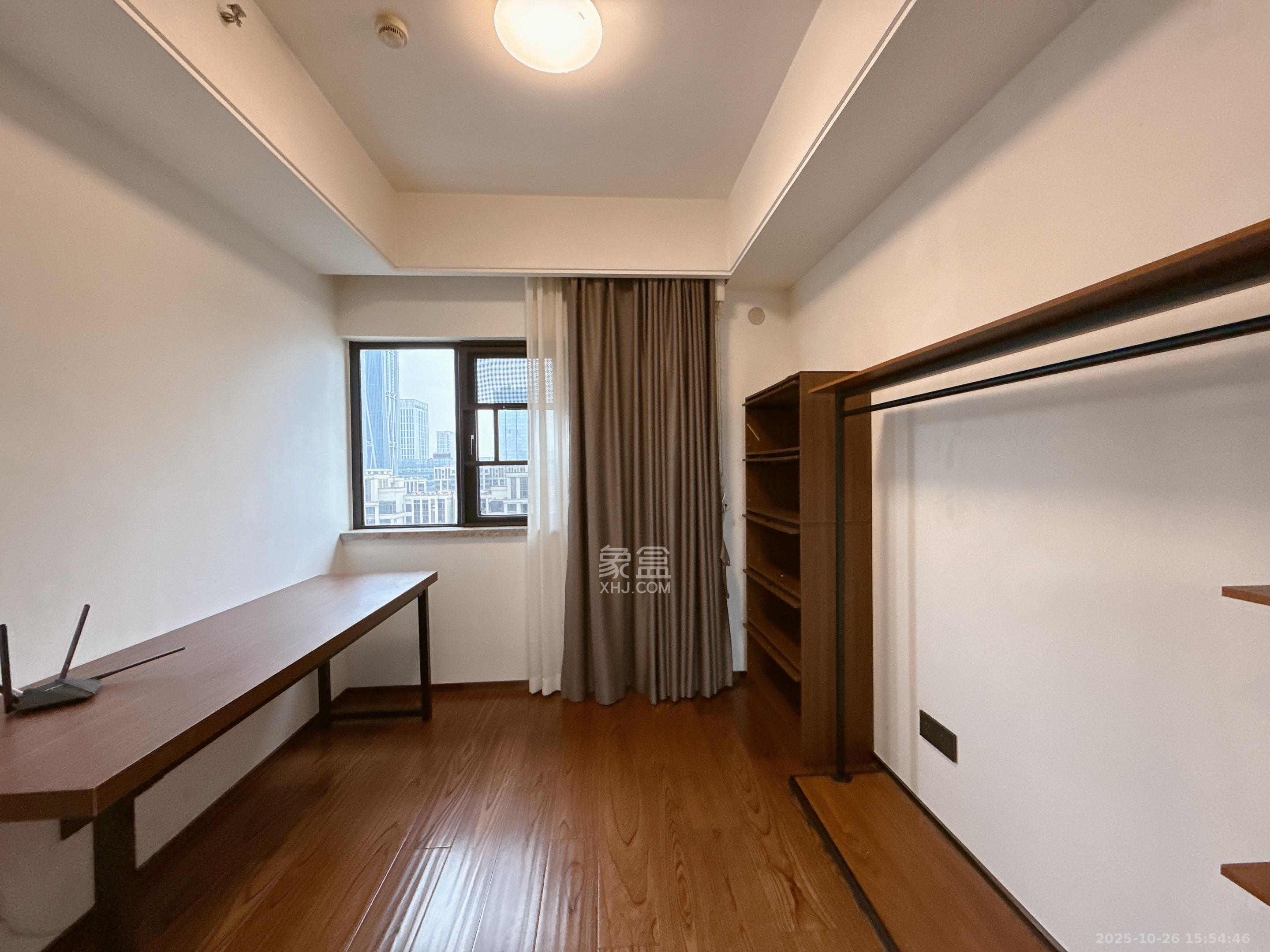 万科里金域滨江 4室2厅2卫 7700.0元/月 万科里金域滨江 4室2厅2卫 7700.0元/月室内图