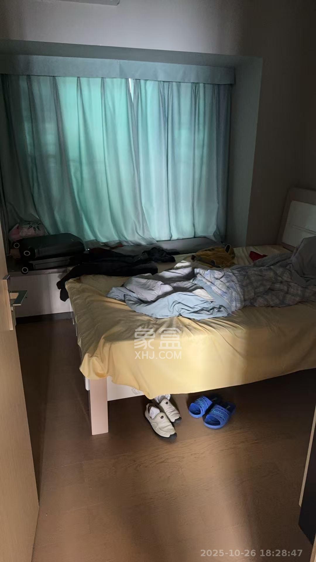 时代梅溪领峰  3室2厅2卫    3000.0元/月室内图