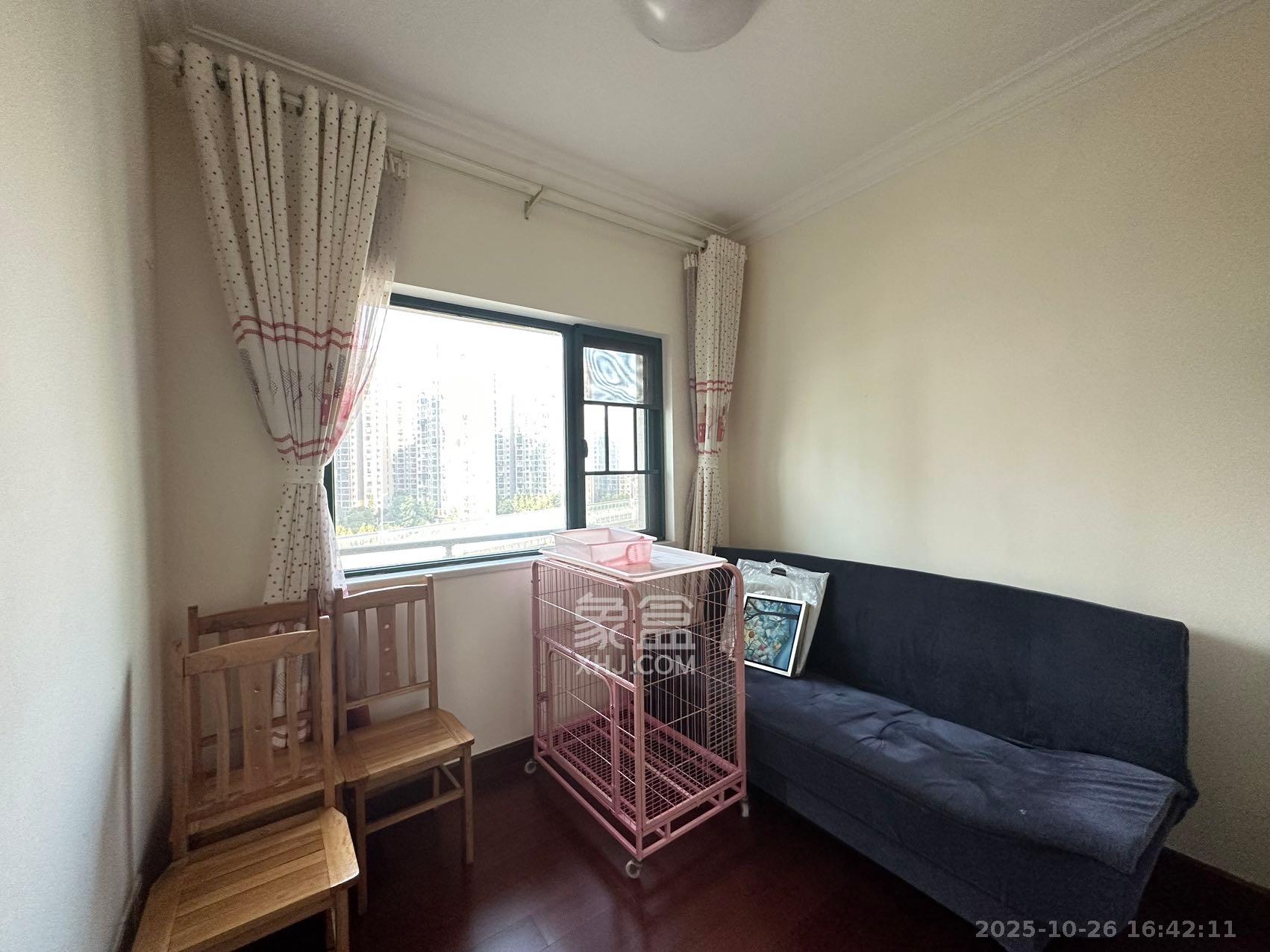 恒大雅苑 3室2厅1卫 2800.0元/月 恒大雅苑 3室2厅1卫 2800.0元/月室内图