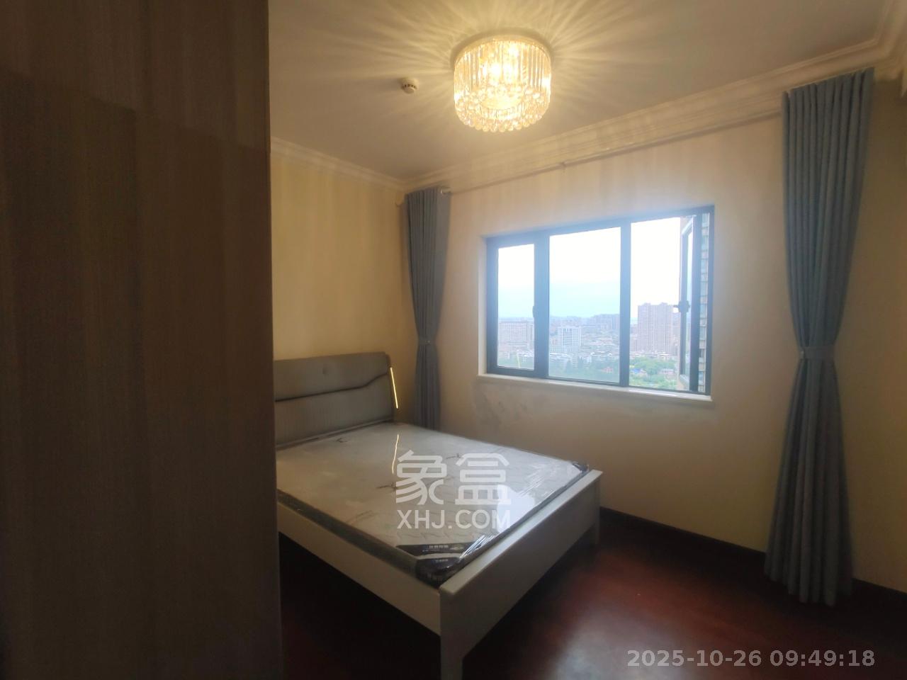 恒大翡翠华庭  3室2厅2卫    2700.0元/月室内图