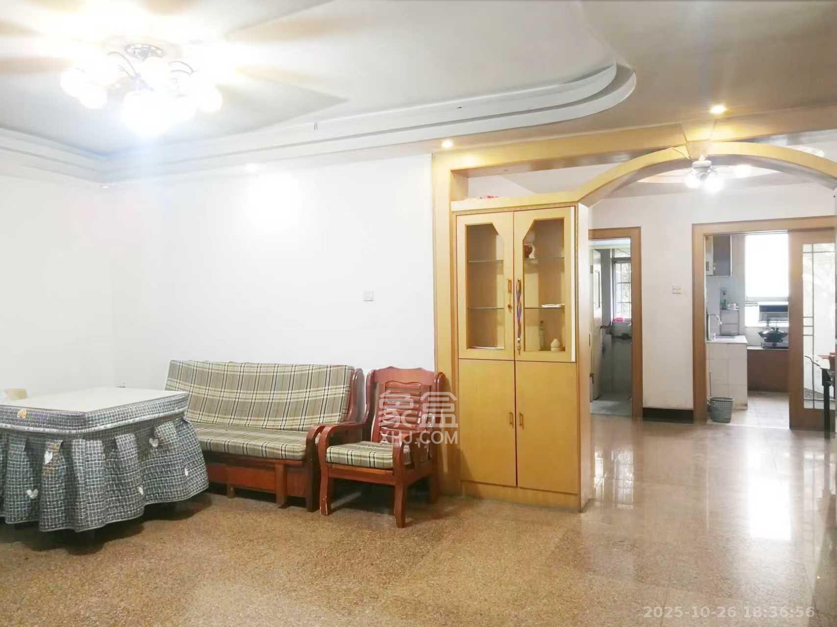 金帆小区  3室1厅1卫    1700.0元/月 金帆小区  3室1厅1卫    1700.0元/月