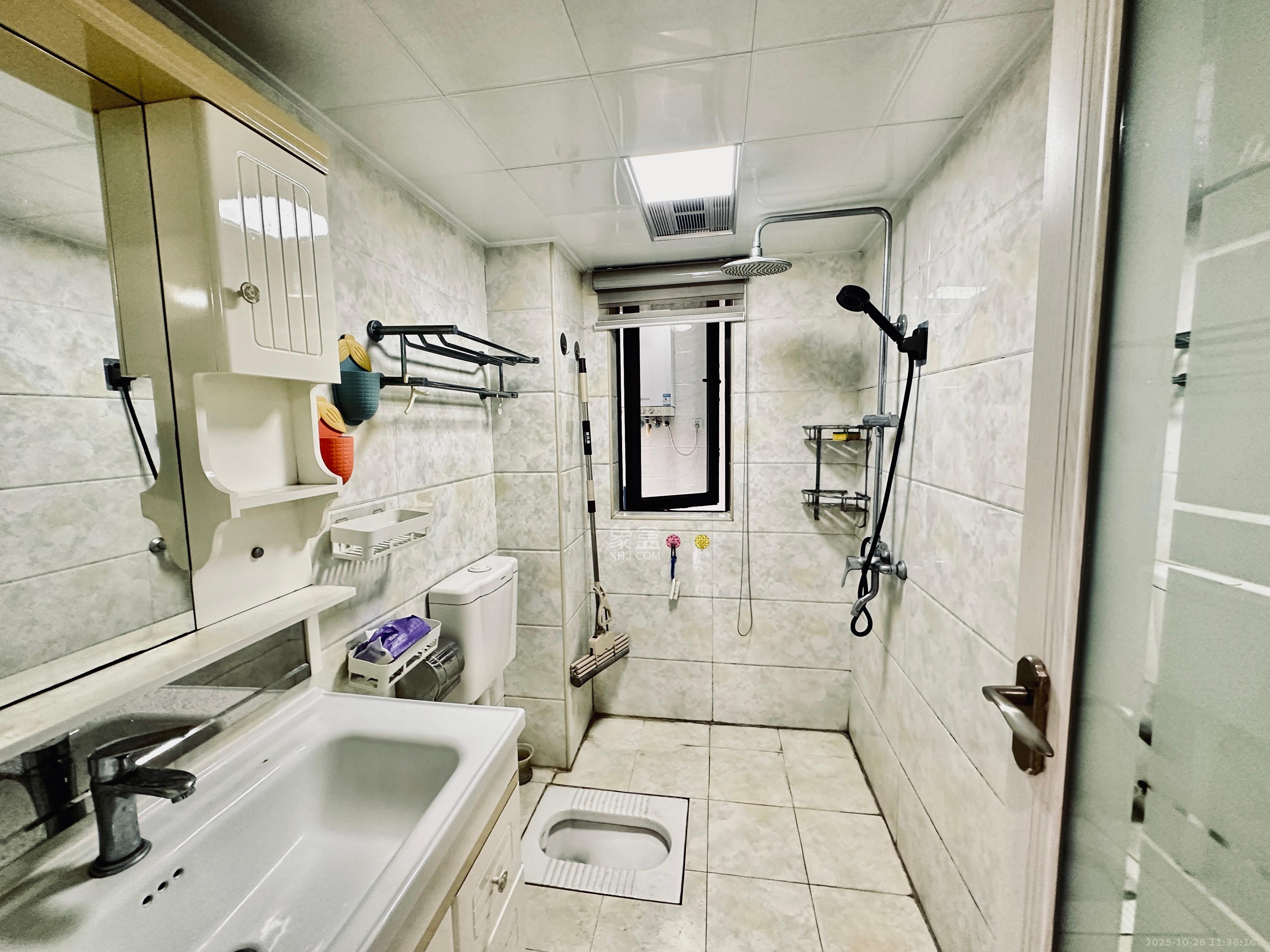 南山雍江汇(滨江国际新城) 3室2厅2卫 3400.0元/月 南山雍江汇(滨江国际新城) 3室2厅2卫 3400.0元/月室内图