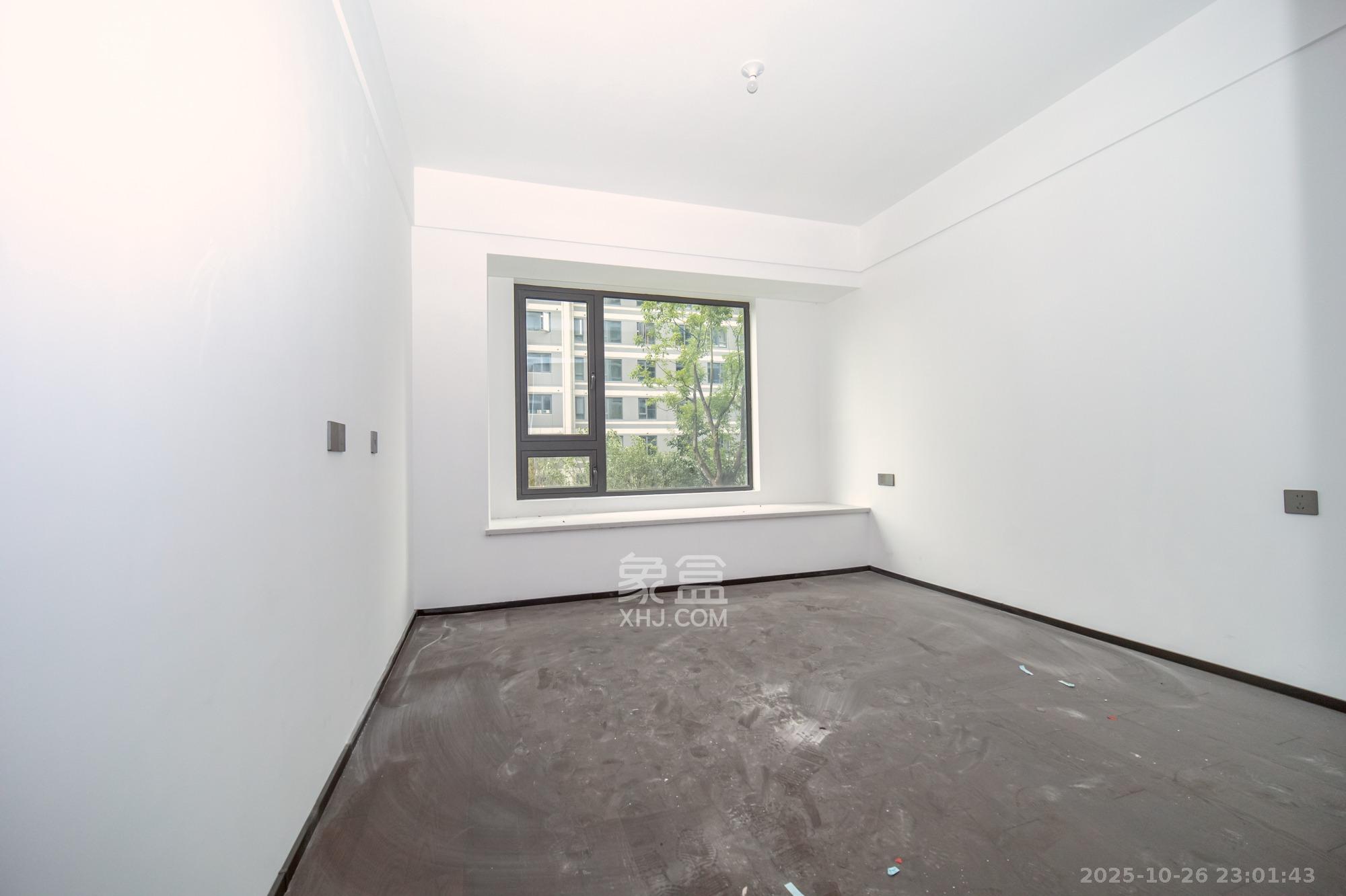 万科松湖天地 4室2厅3卫 250.0万 万科松湖天地 4室2厅3卫 250.0万卧室