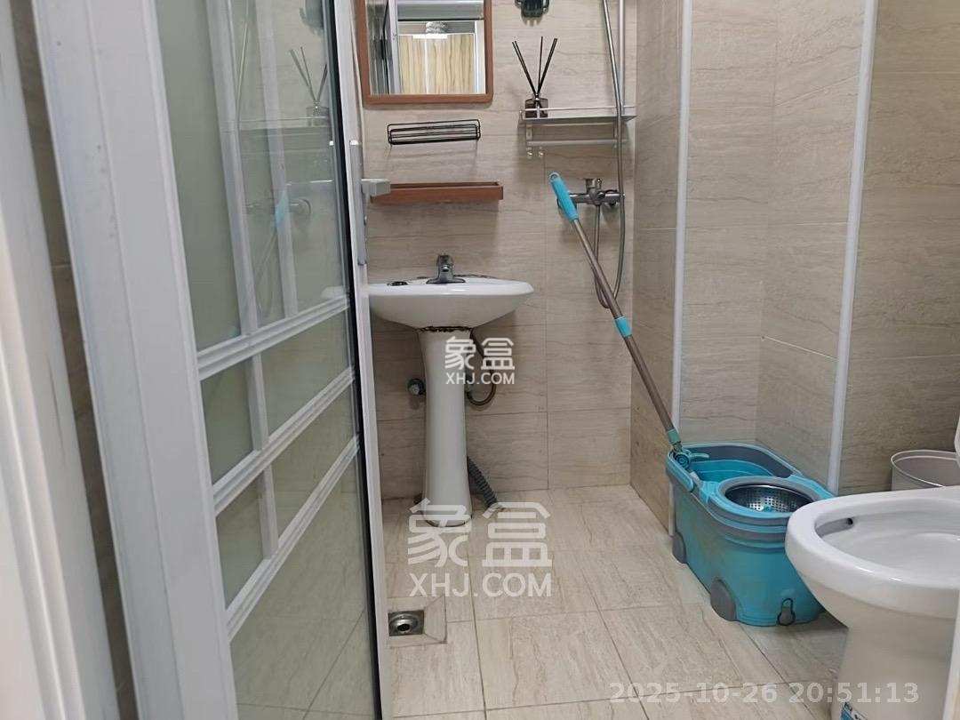 裕天国际商汇中心 1室0厅0卫 1100.0元/月 裕天国际商汇中心 1室0厅0卫 1100.0元/月室内图