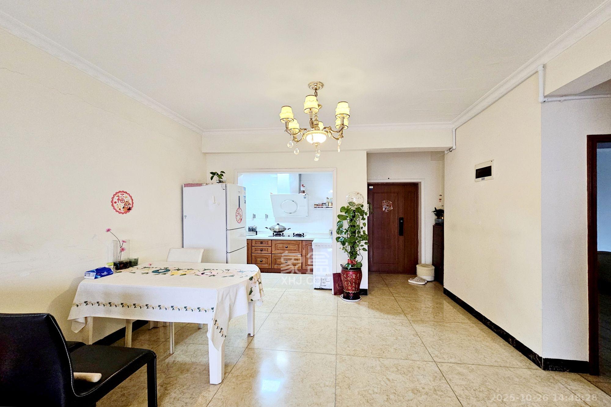 嘉宇盛世华章  2室2厅1卫    2700.0元/月室内图