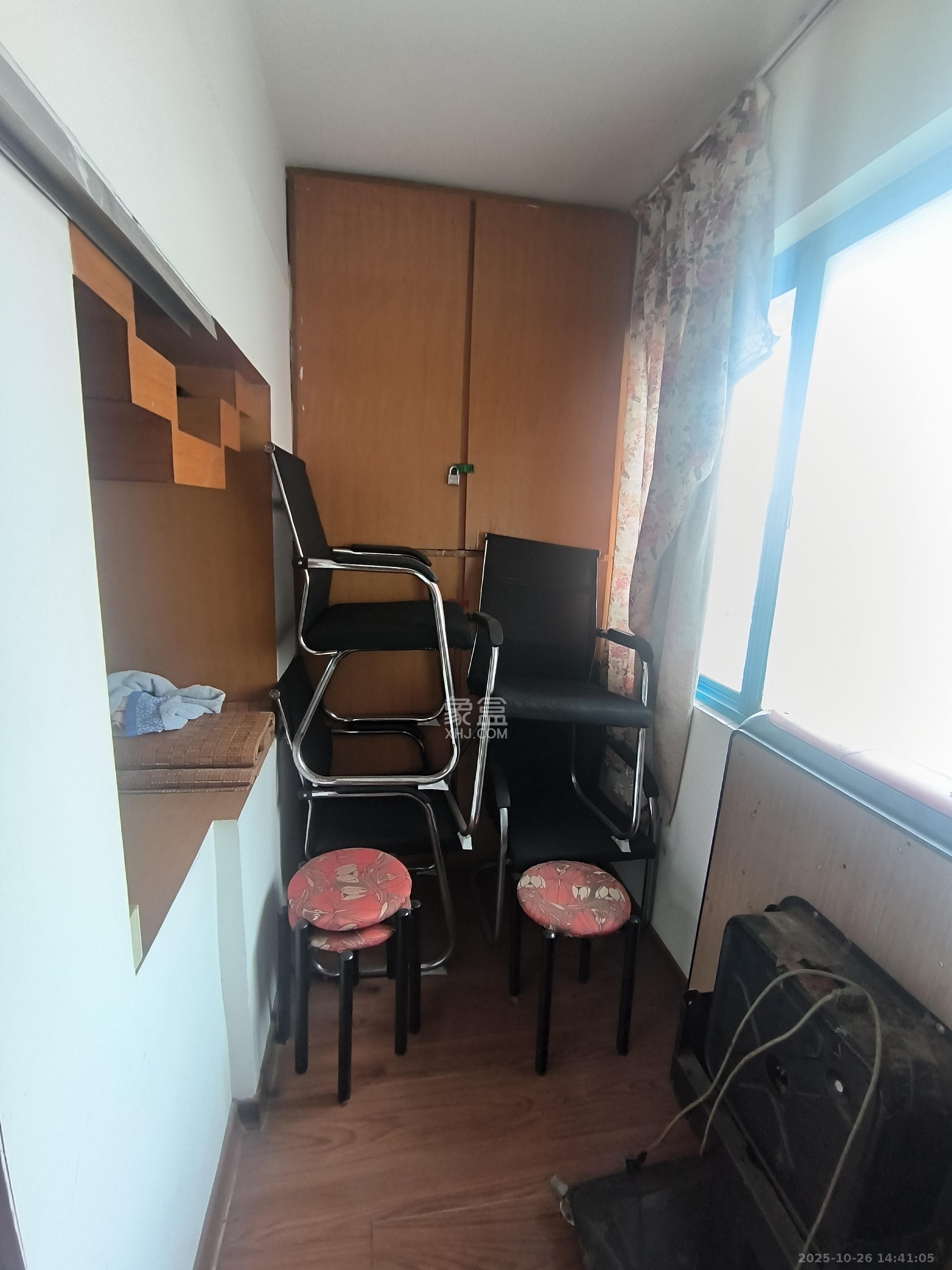 白沙啤酒公寓  2室1厅1卫    1500.0元/月 白沙啤酒公寓  2室1厅1卫    1500.0元/月室内图