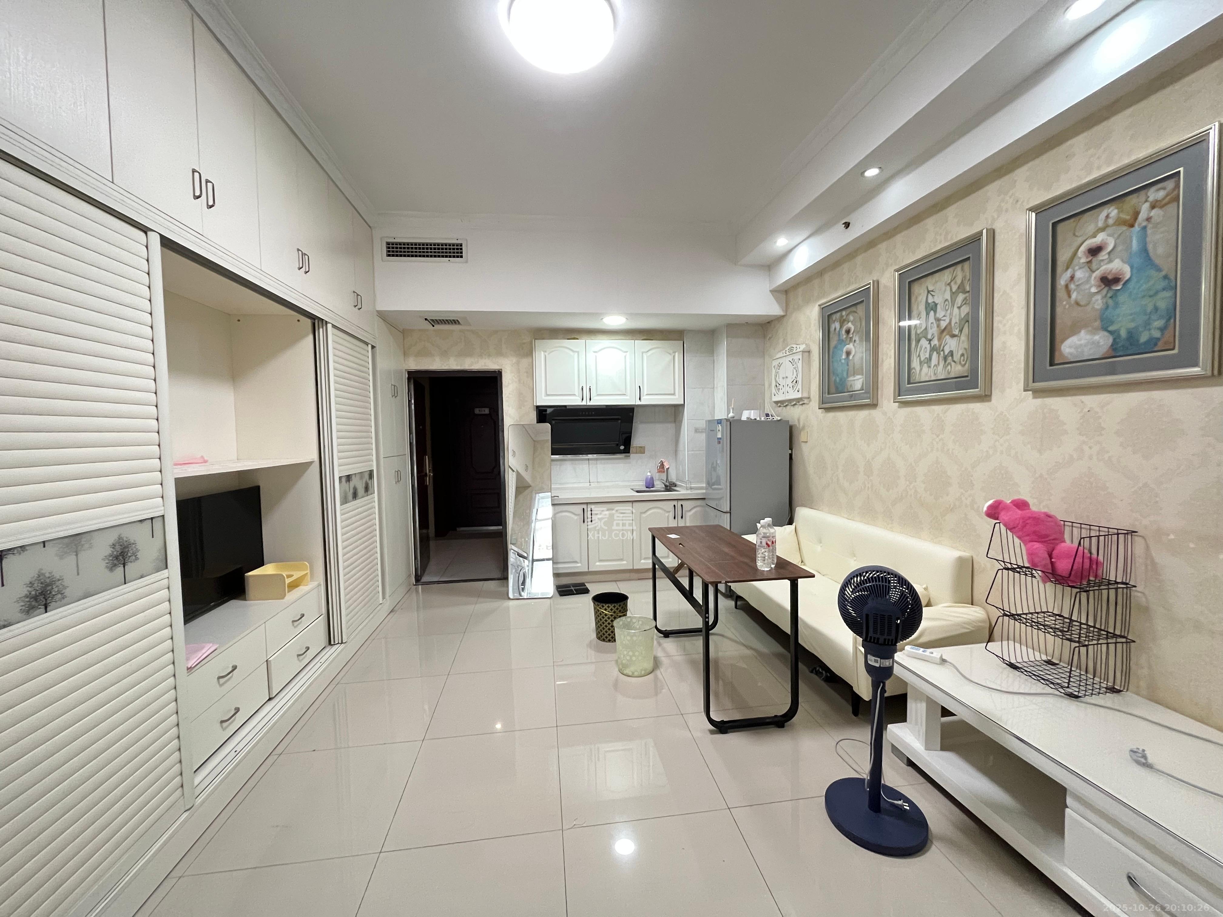 红橡华园(菲莎公馆)  1室1厅1卫    1400.0元/月室内图