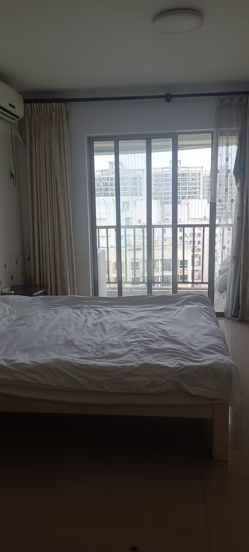 金山广场  1室0厅0卫    1800.0元/月室内图