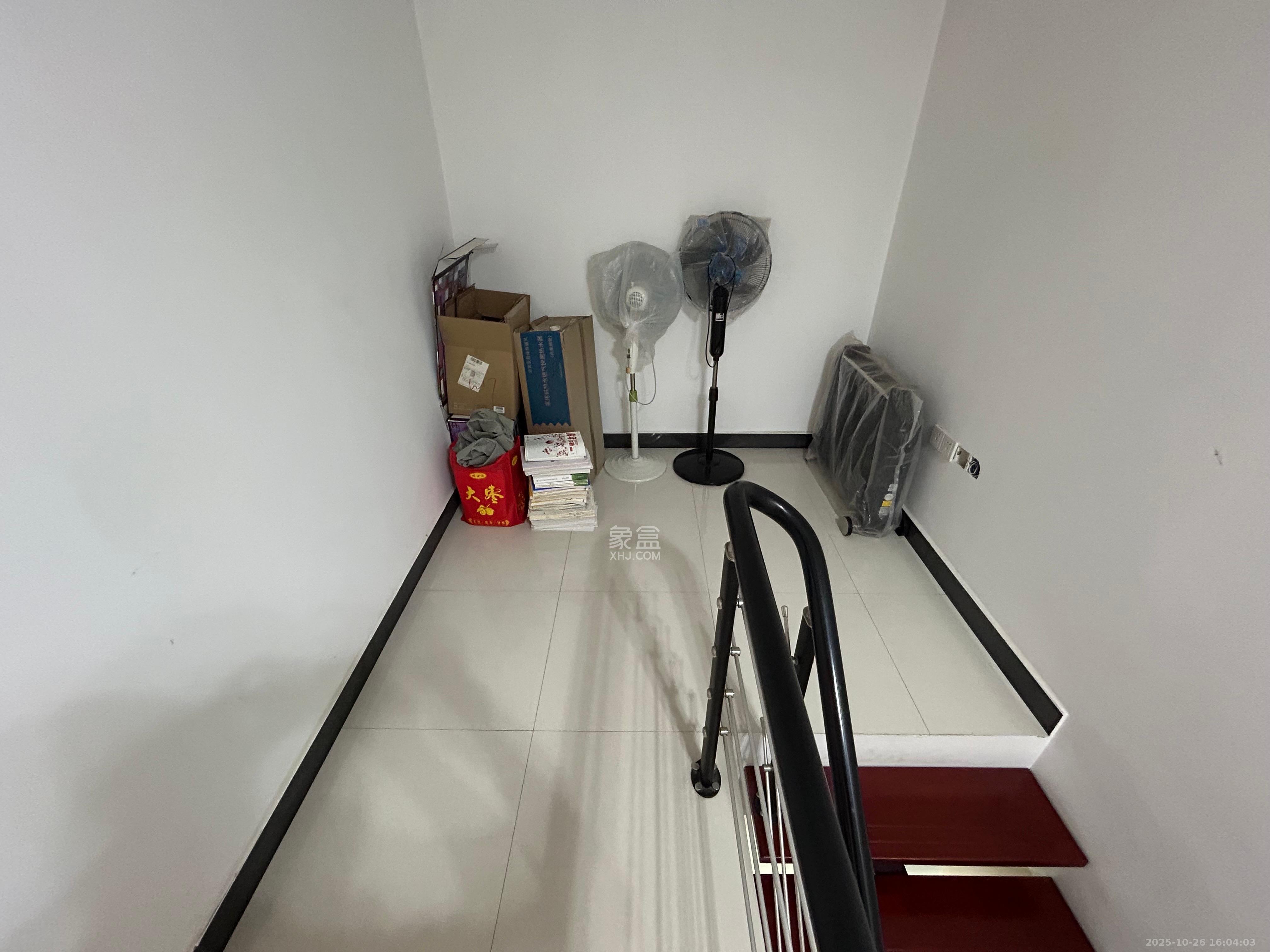 凯乐国际城  2室2厅1卫    2800.0元/月 凯乐国际城  2室2厅1卫    2800.0元/月室内图