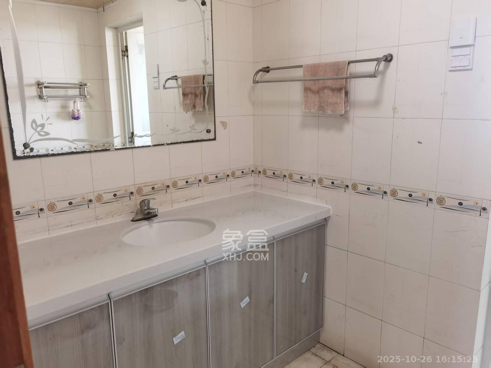 狮子山一片  2室2厅1卫    2200.0元/月 狮子山一片  2室2厅1卫    2200.0元/月室内图