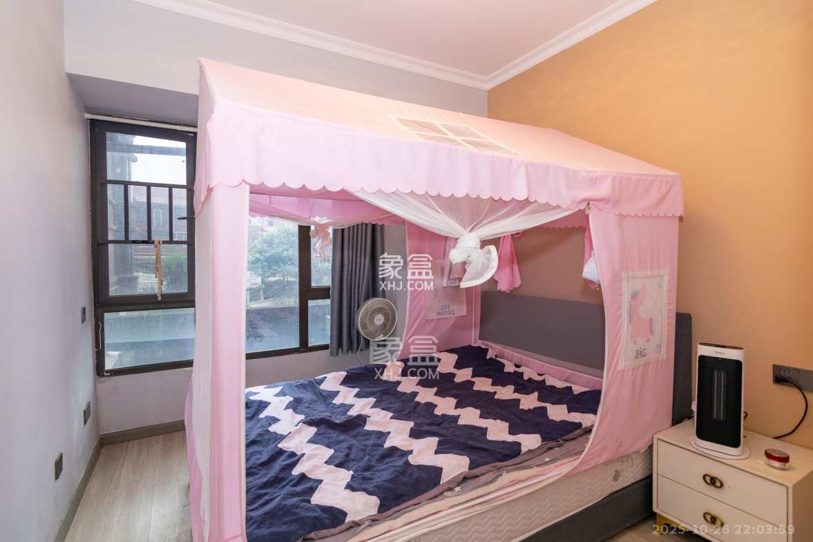 润和山水郡 4室2厅2卫 102.0万 润和山水郡 4室2厅2卫 102.0万卧室