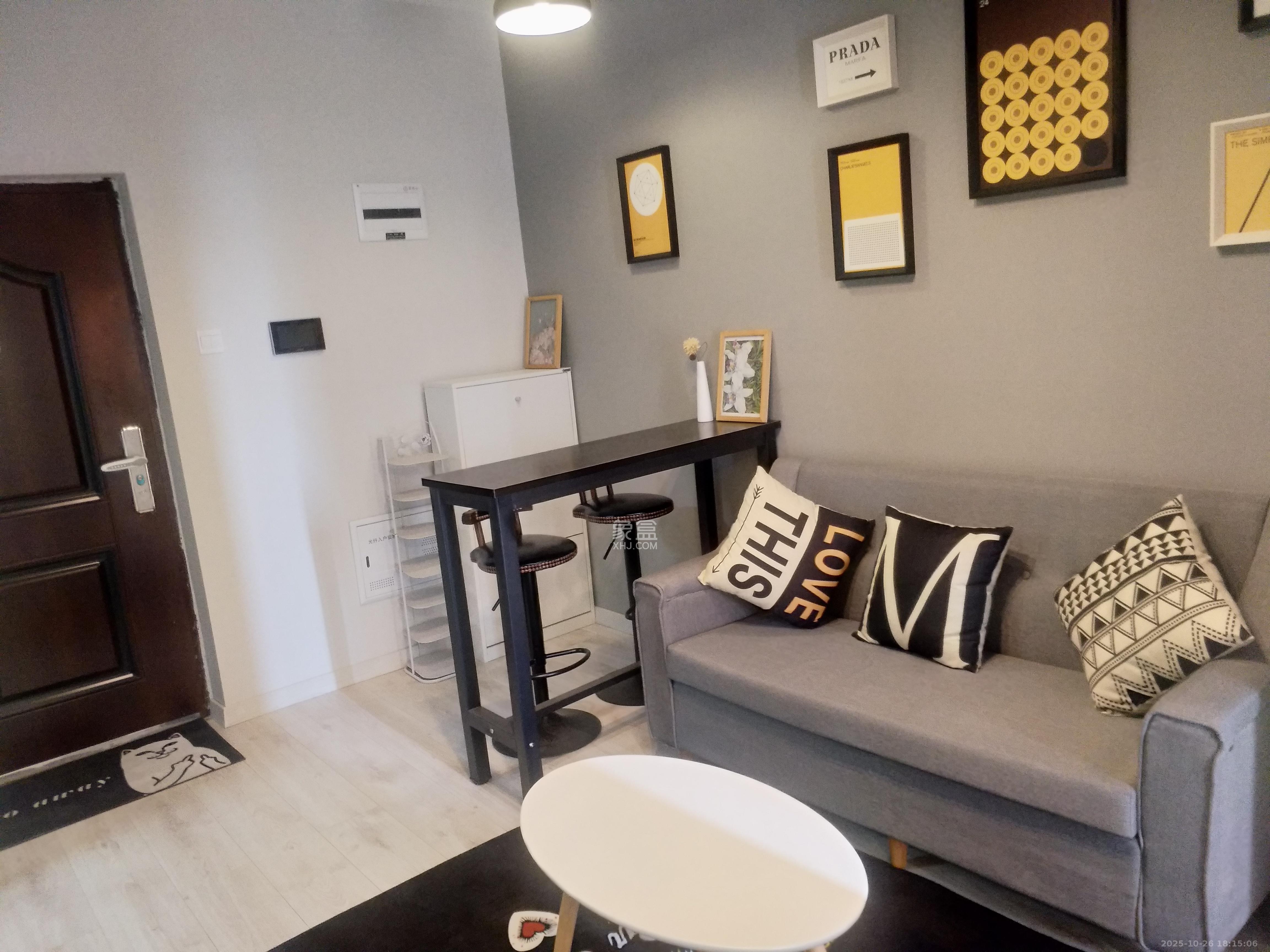 荣悦台  1室1厅1卫    2400.0元/月 荣悦台  1室1厅1卫    2400.0元/月室内图