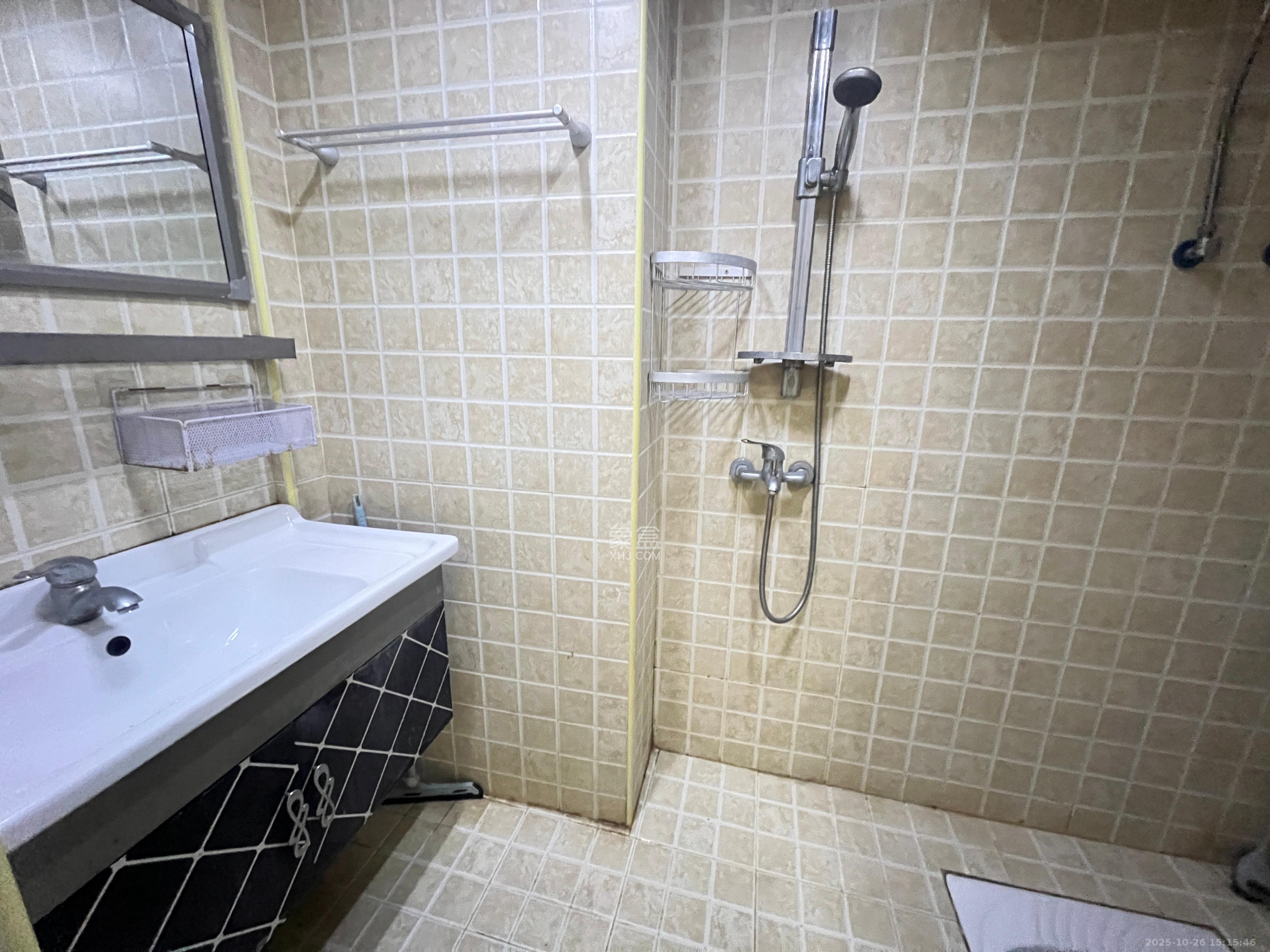 保利麓谷林语I区 1室1厅1卫 1500.0元/月 保利麓谷林语I区 1室1厅1卫 1500.0元/月室内图