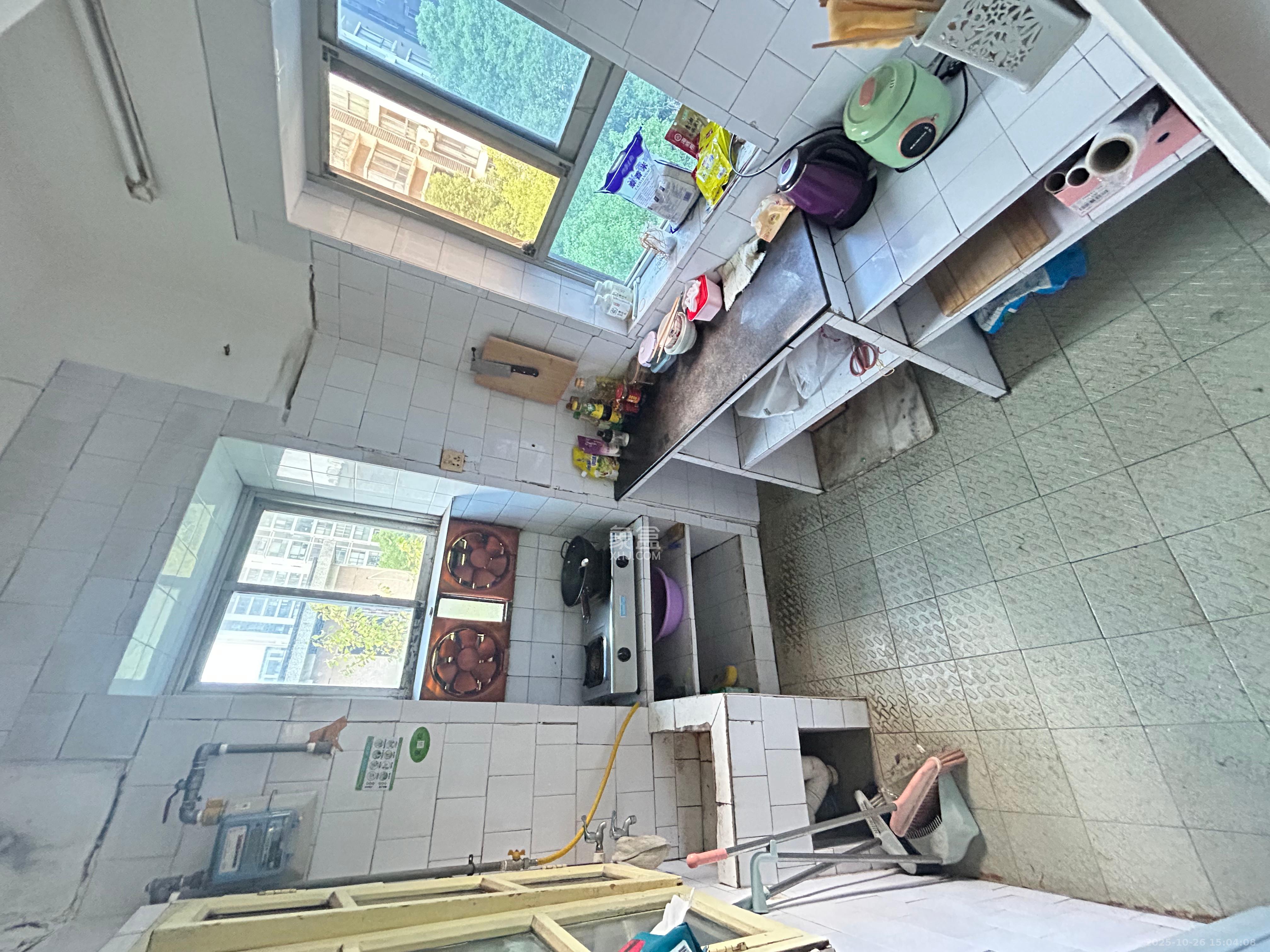 省机械工业学院（湖南工业职业学院雨花校区）  3室2厅1卫    1300.0元/月室内图