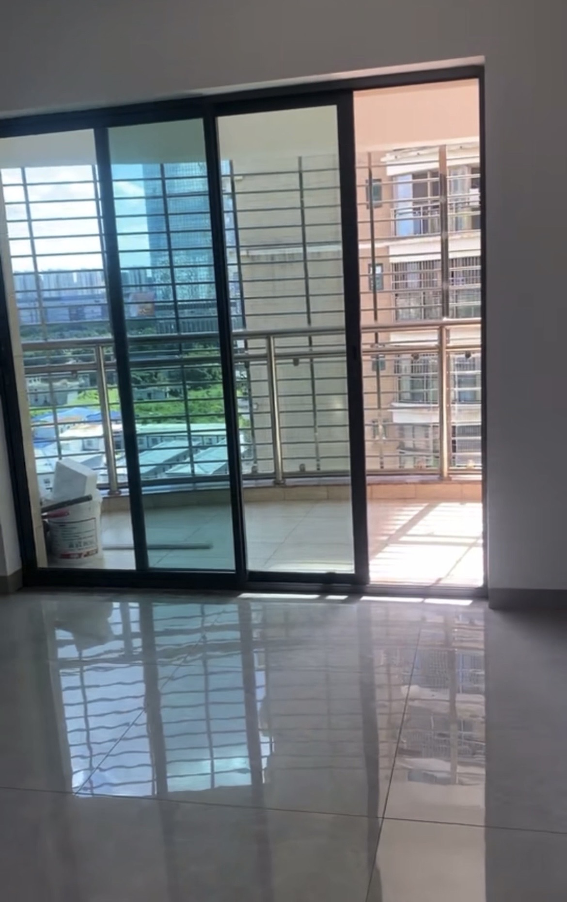 国兴城(C区) 3室2厅2卫 5000.0元/月 国兴城(C区) 3室2厅2卫 5000.0元/月室内图