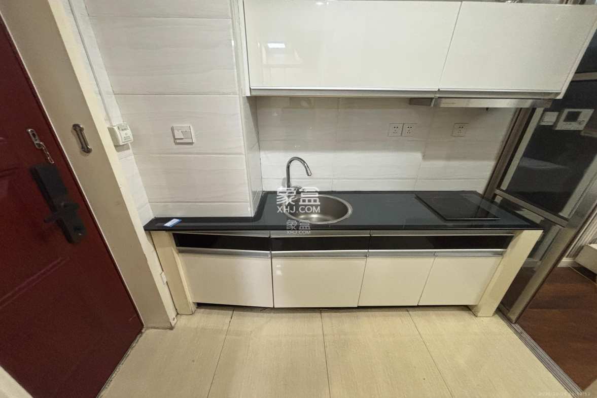 壹号公馆  1室1厅1卫    2000.0元/月 壹号公馆  1室1厅1卫    2000.0元/月室内图